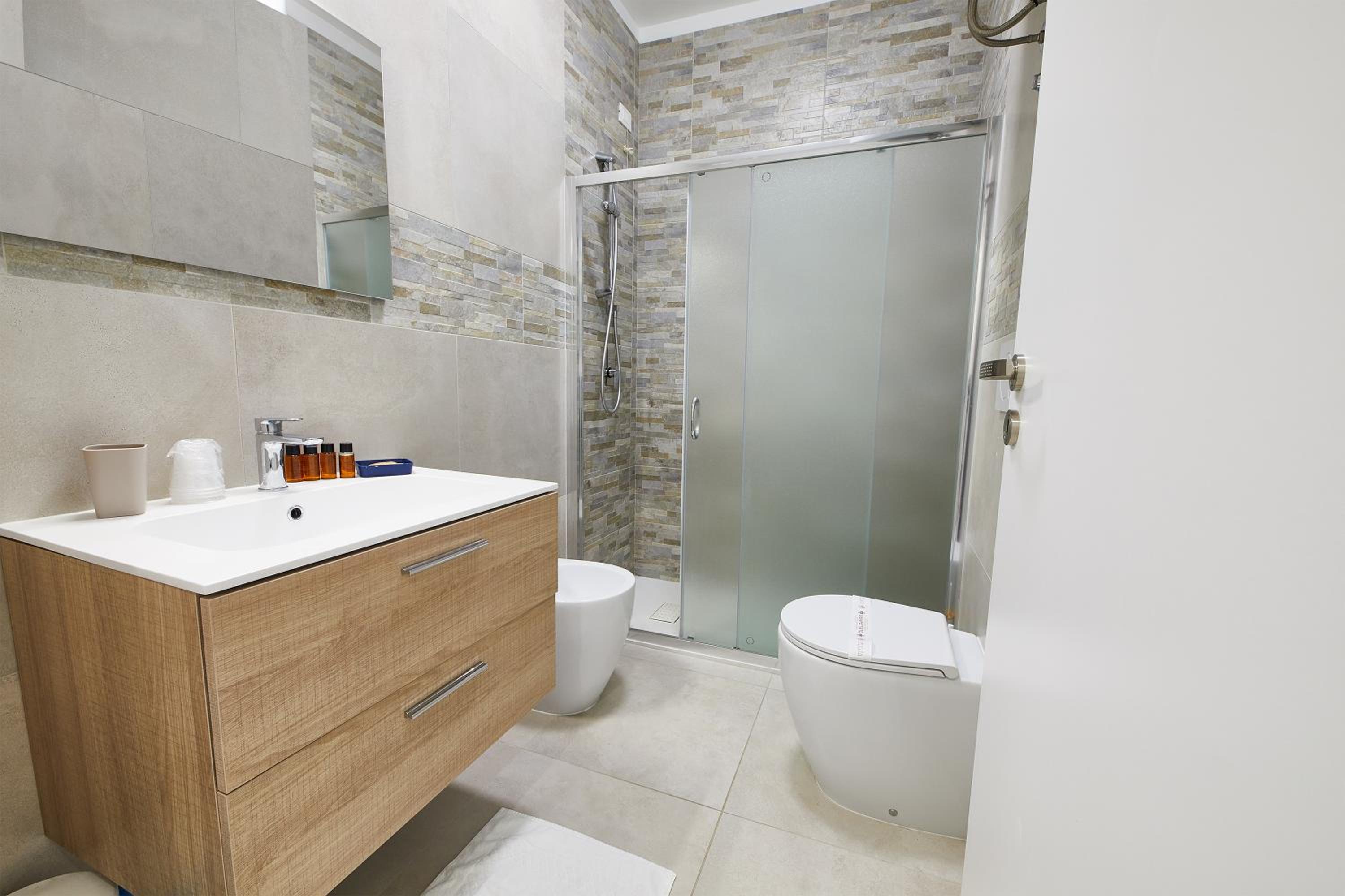 Classic Quadruple Room - Photo 4