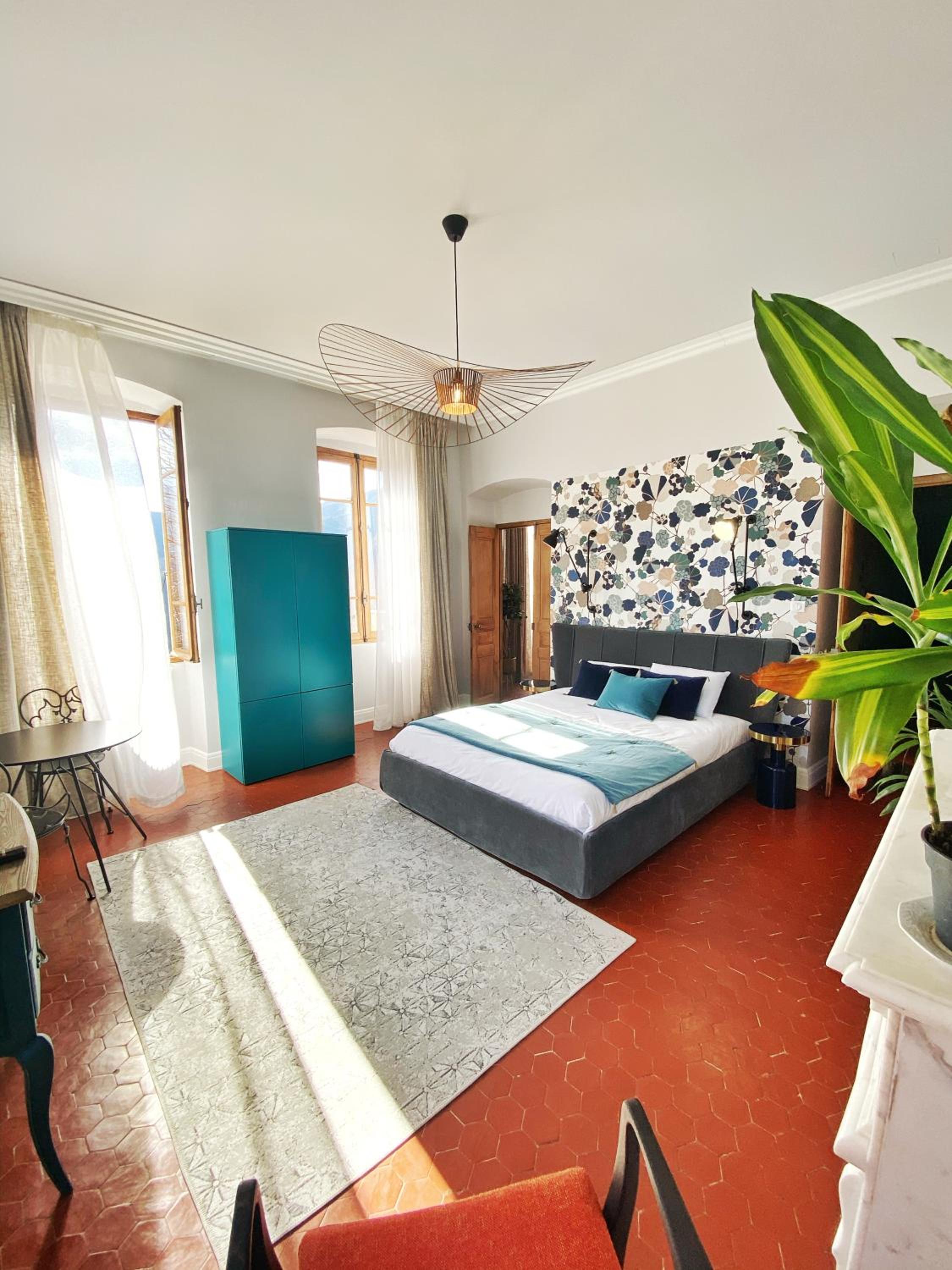 Deluxe Suite photo 2