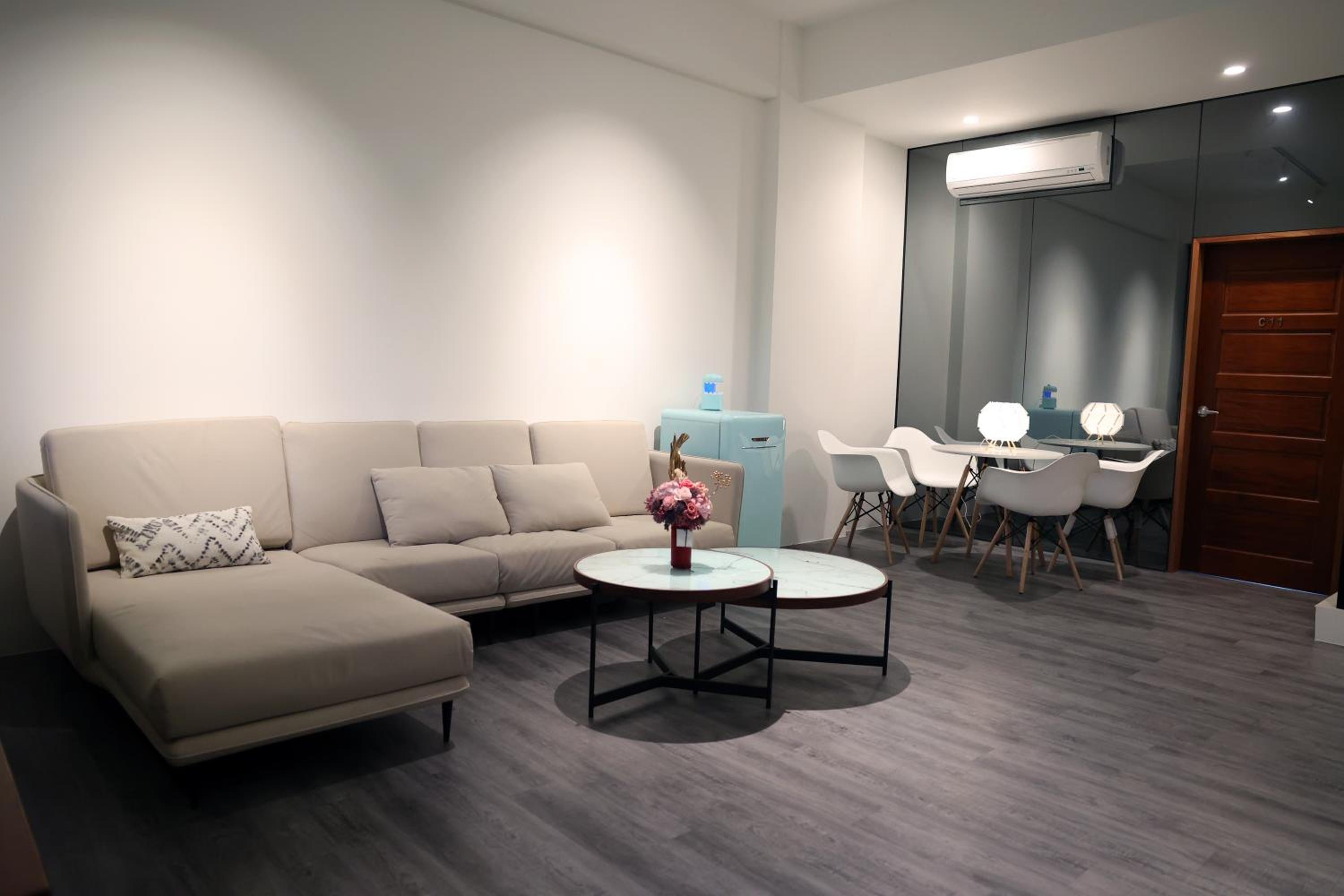 Four-Bedroom House photo 1