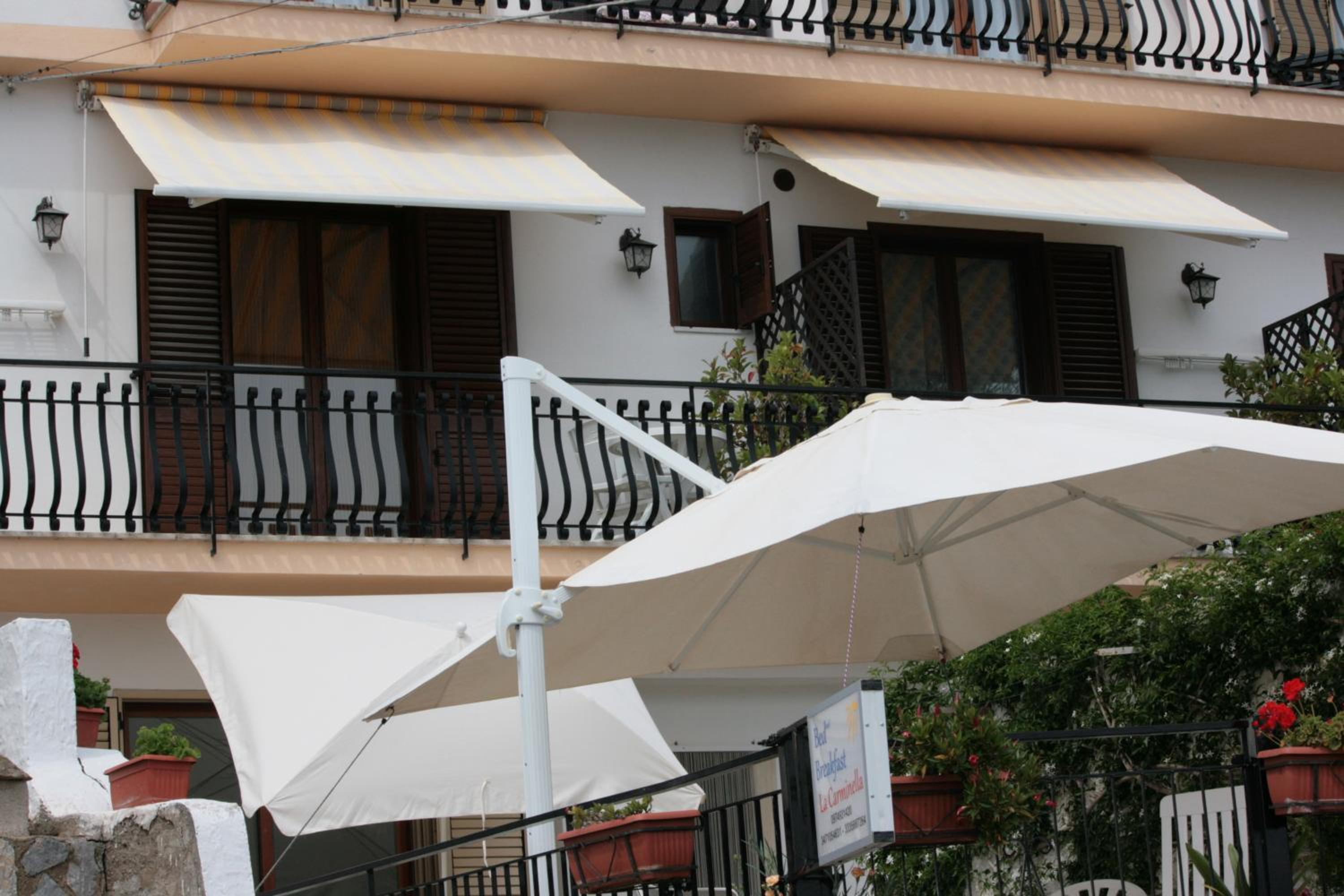 Double Room with Balcony and Sea View photo 2