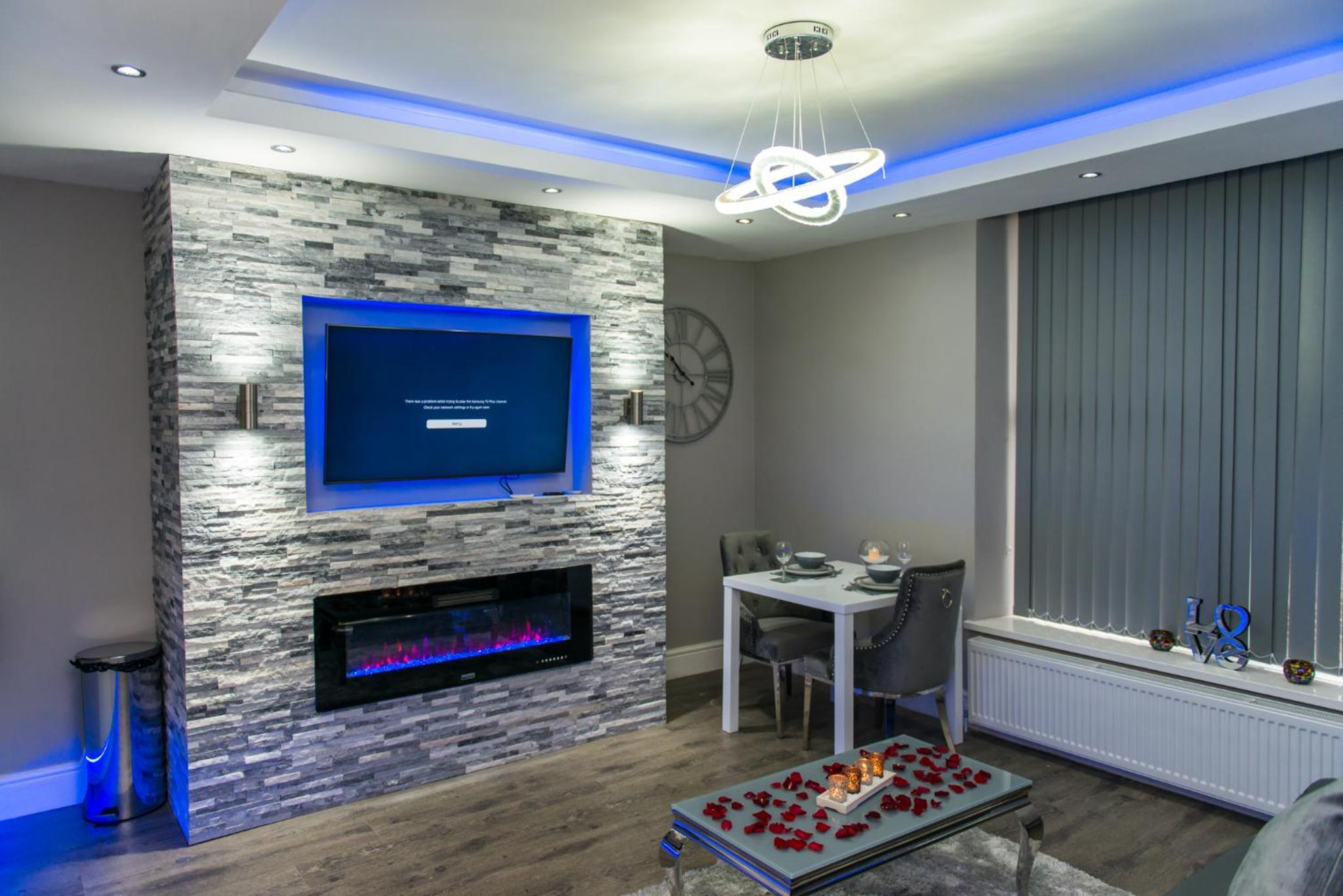 Executive Suite - Photo 55