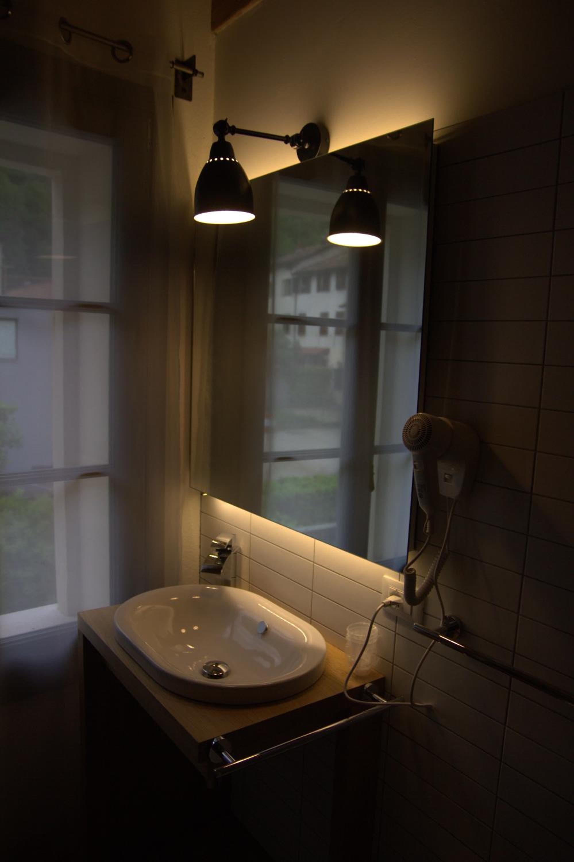 Double Room - Photo 8