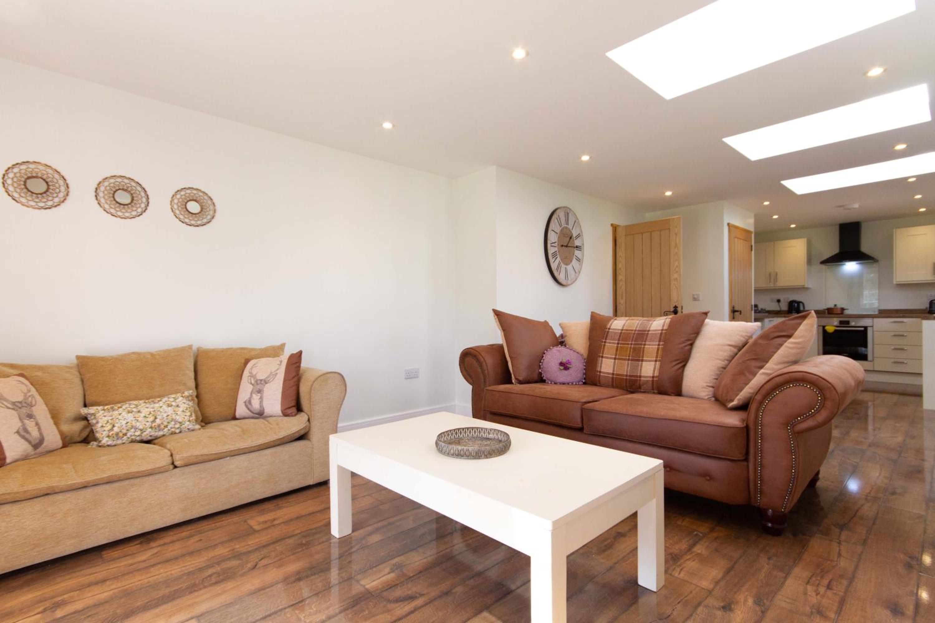 Three-Bedroom House - Photo 8