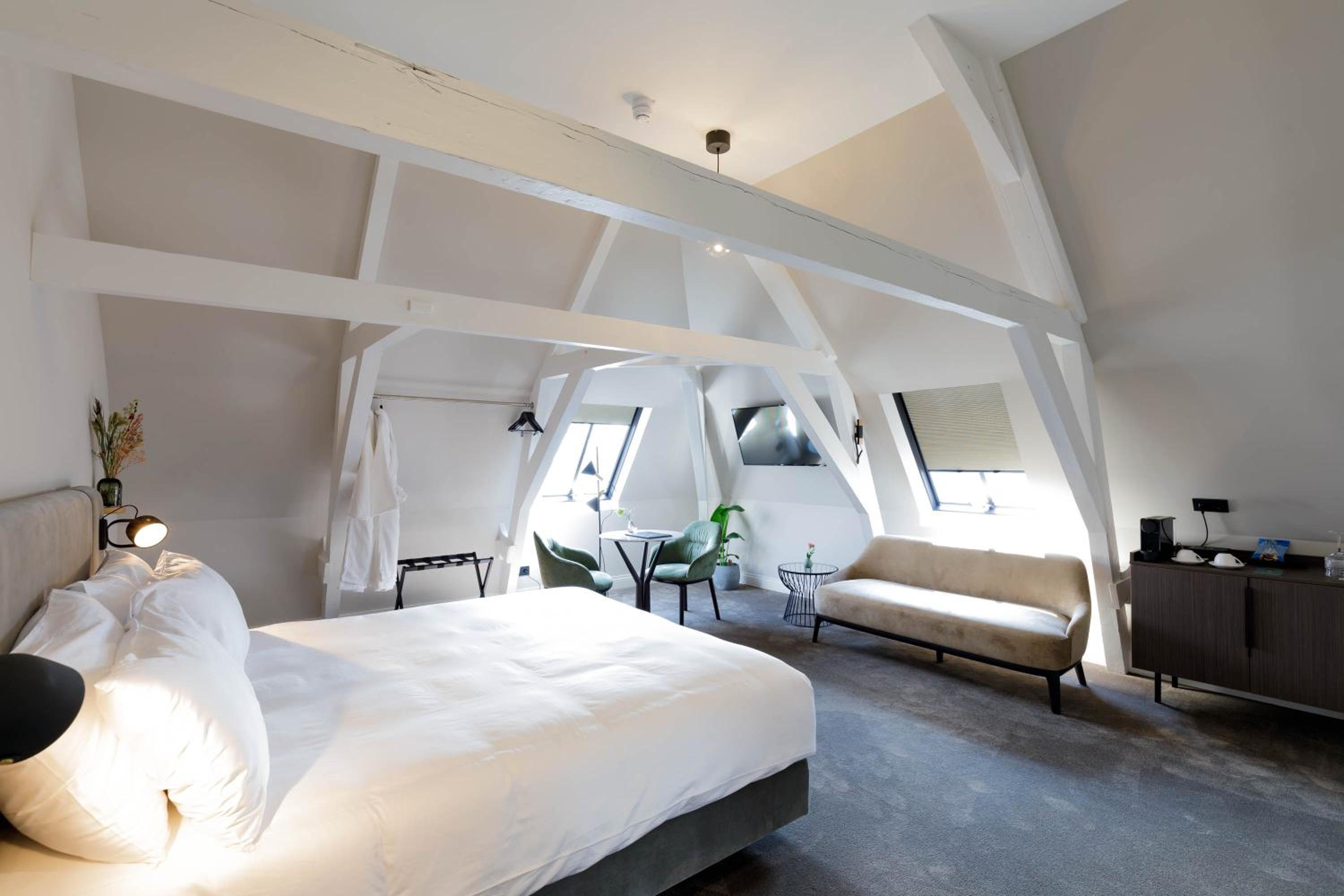 Junior Suite - Photo 6