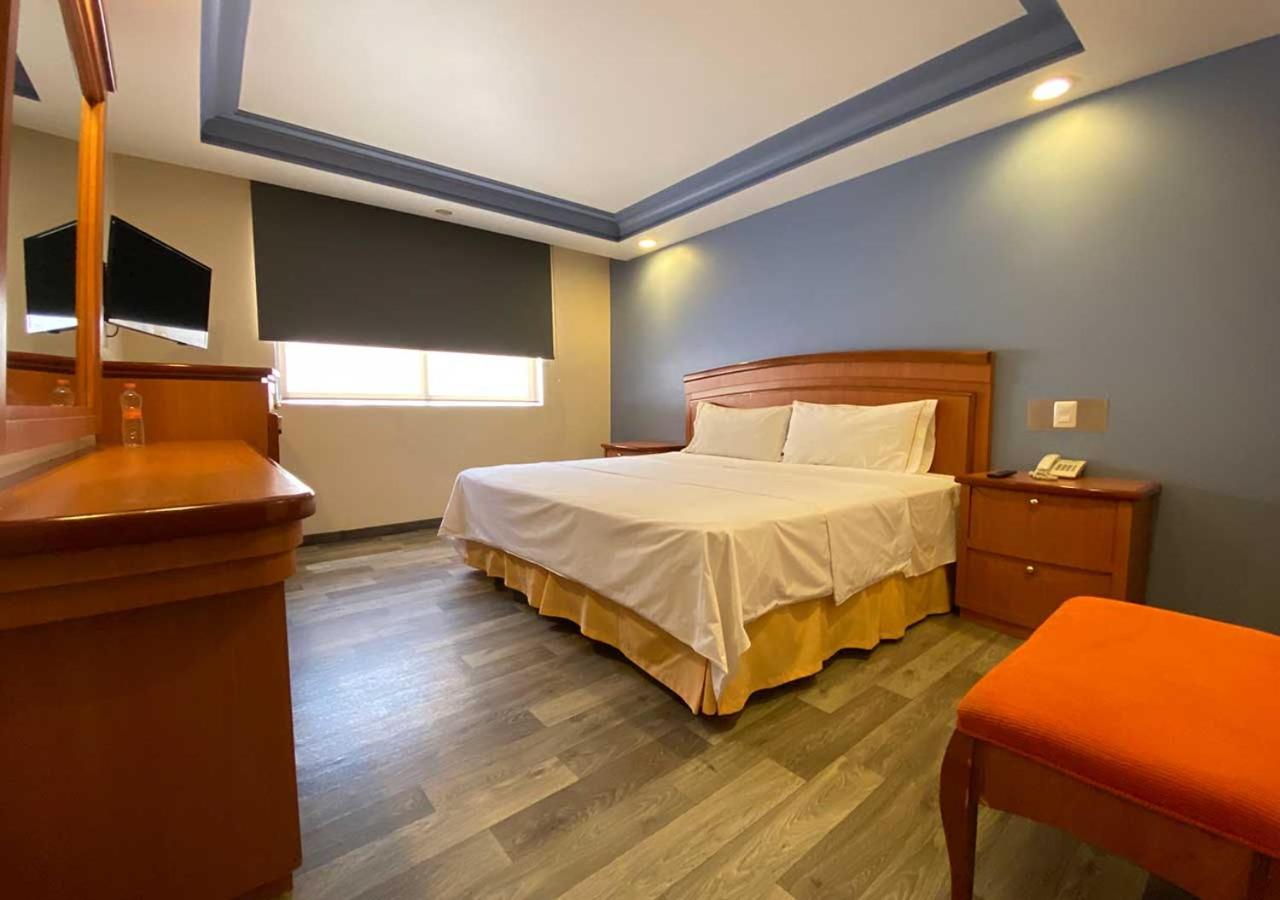Standard King Room - Photo 1