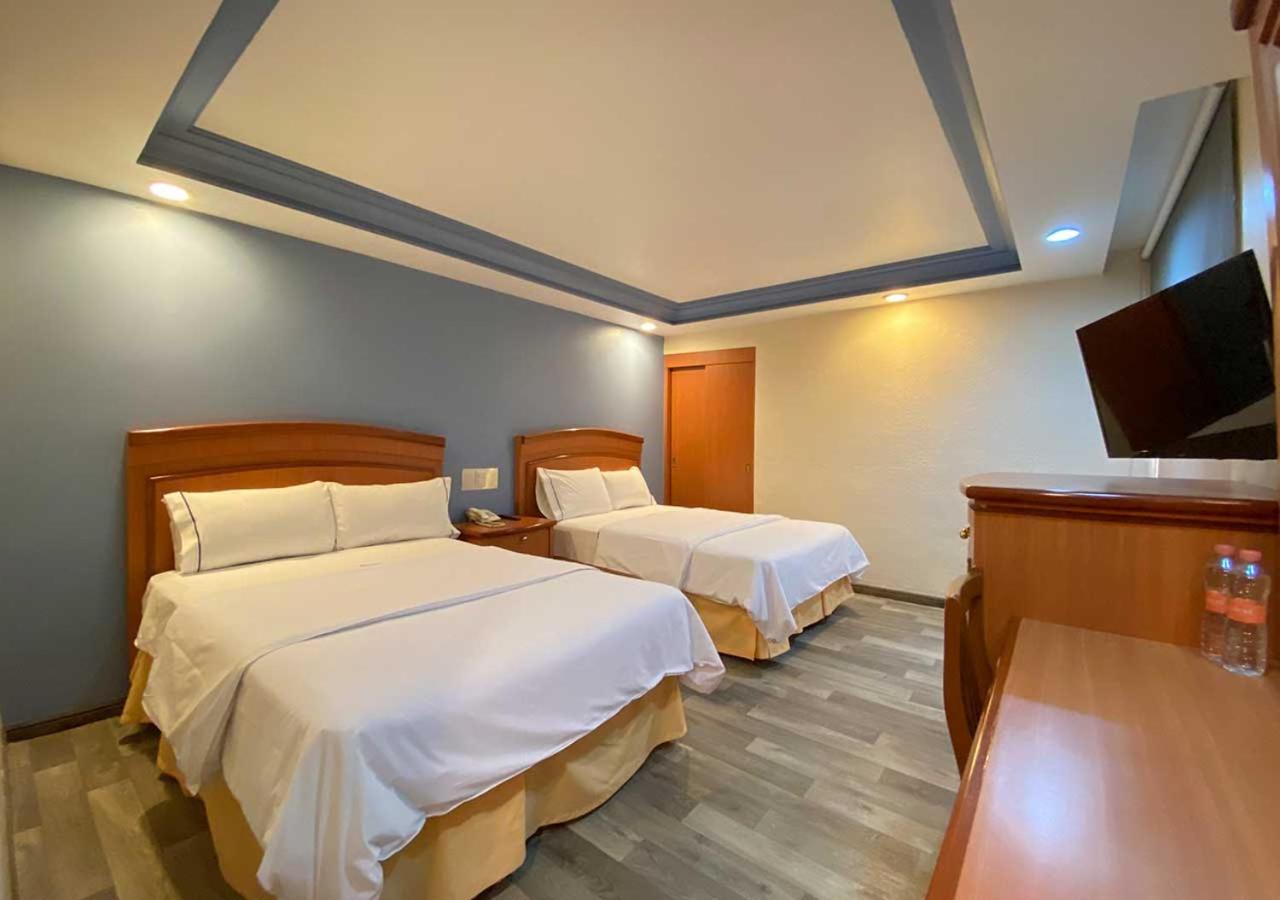Double Room with Two Double Beds - Photo 4