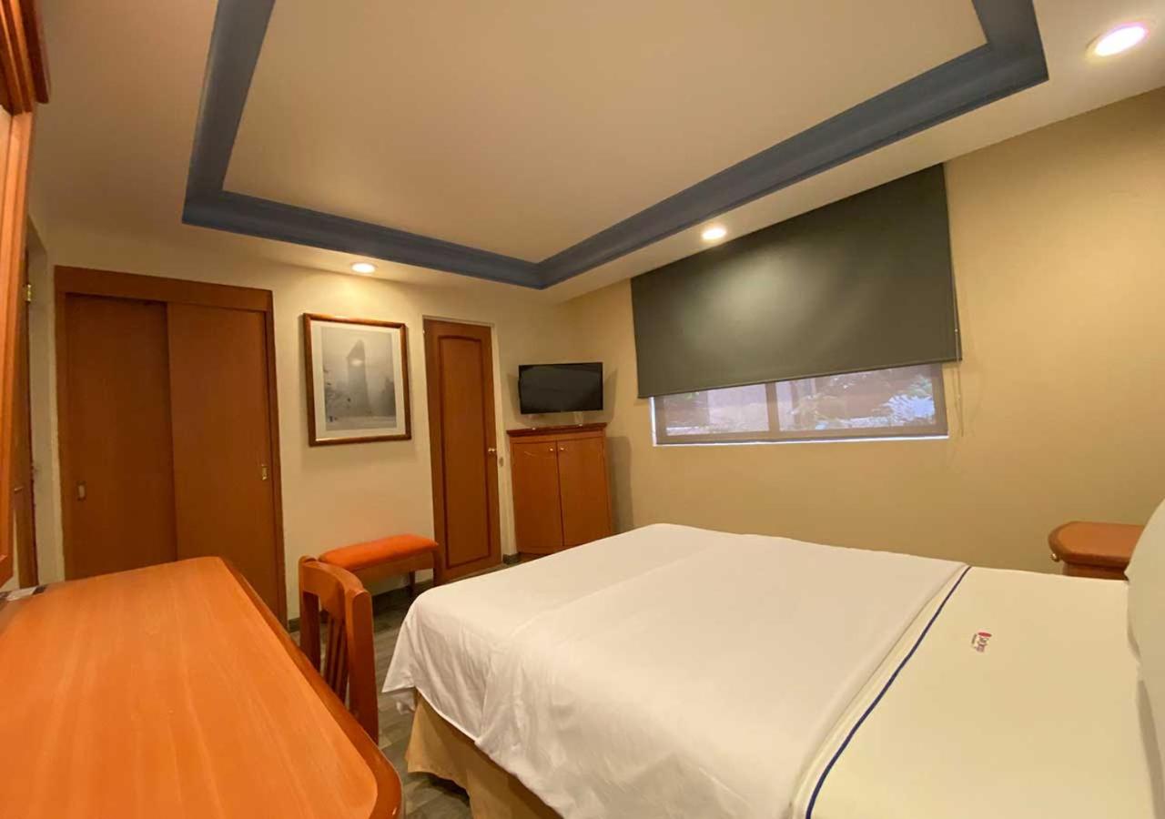 Standard Queen Room - Photo 5