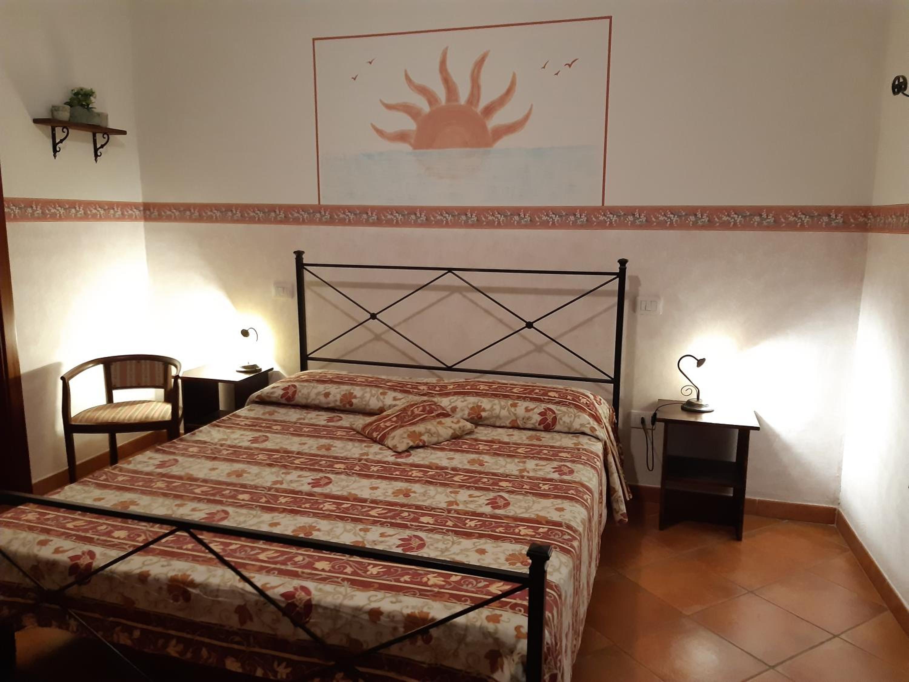 Double Room - Photo 2