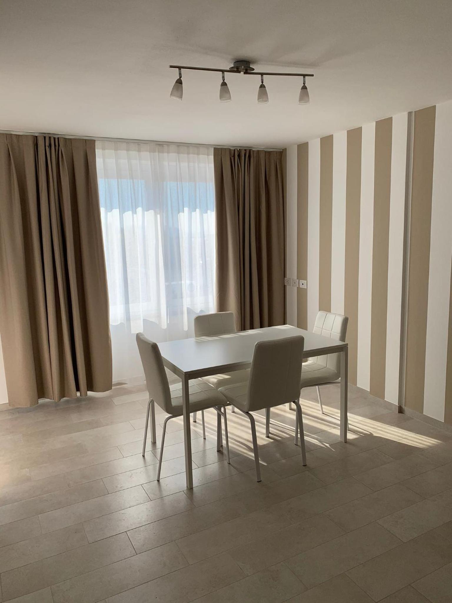 One-Bedroom Apartment - Photo 10