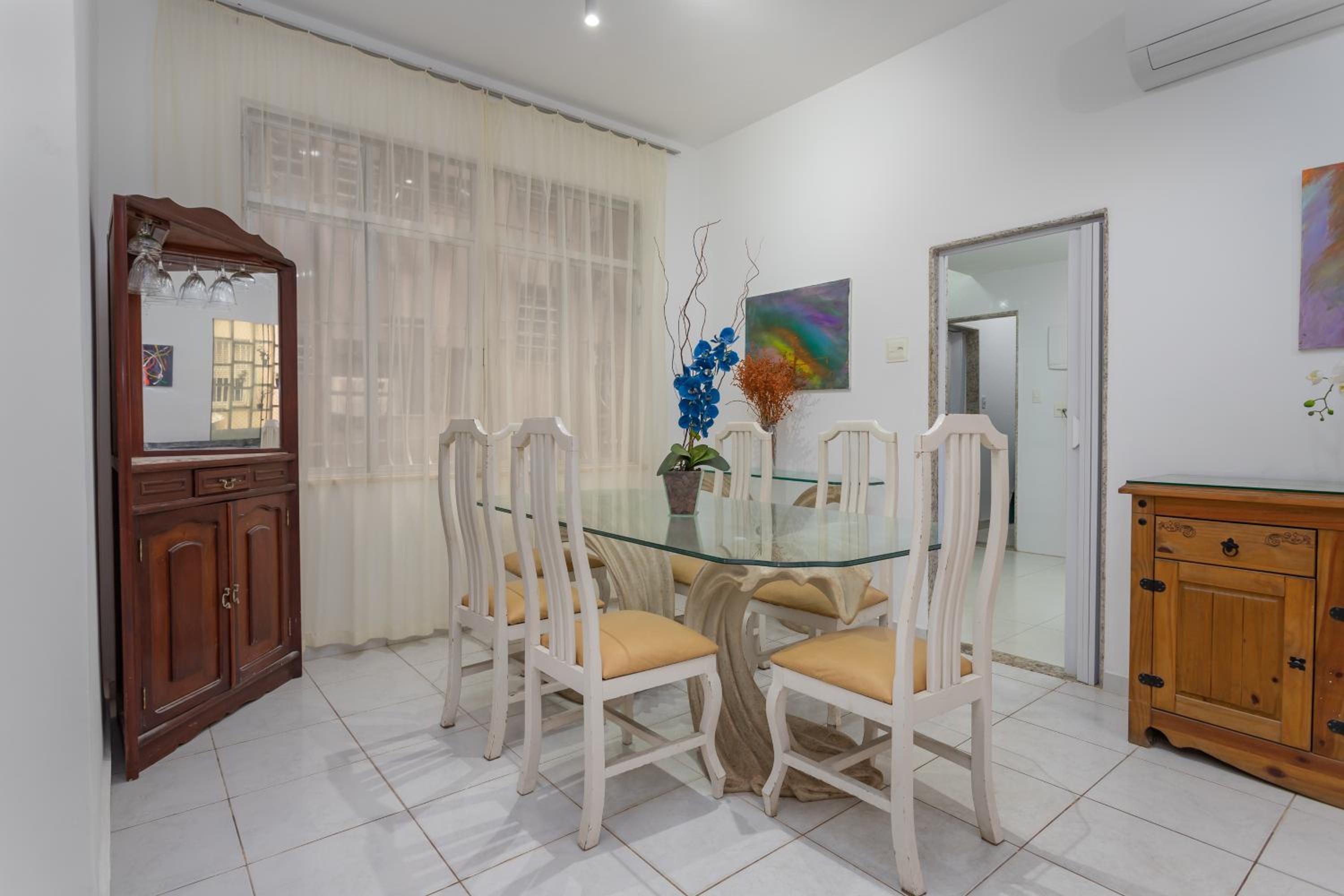 Three-Bedroom Apartment - Photo 12