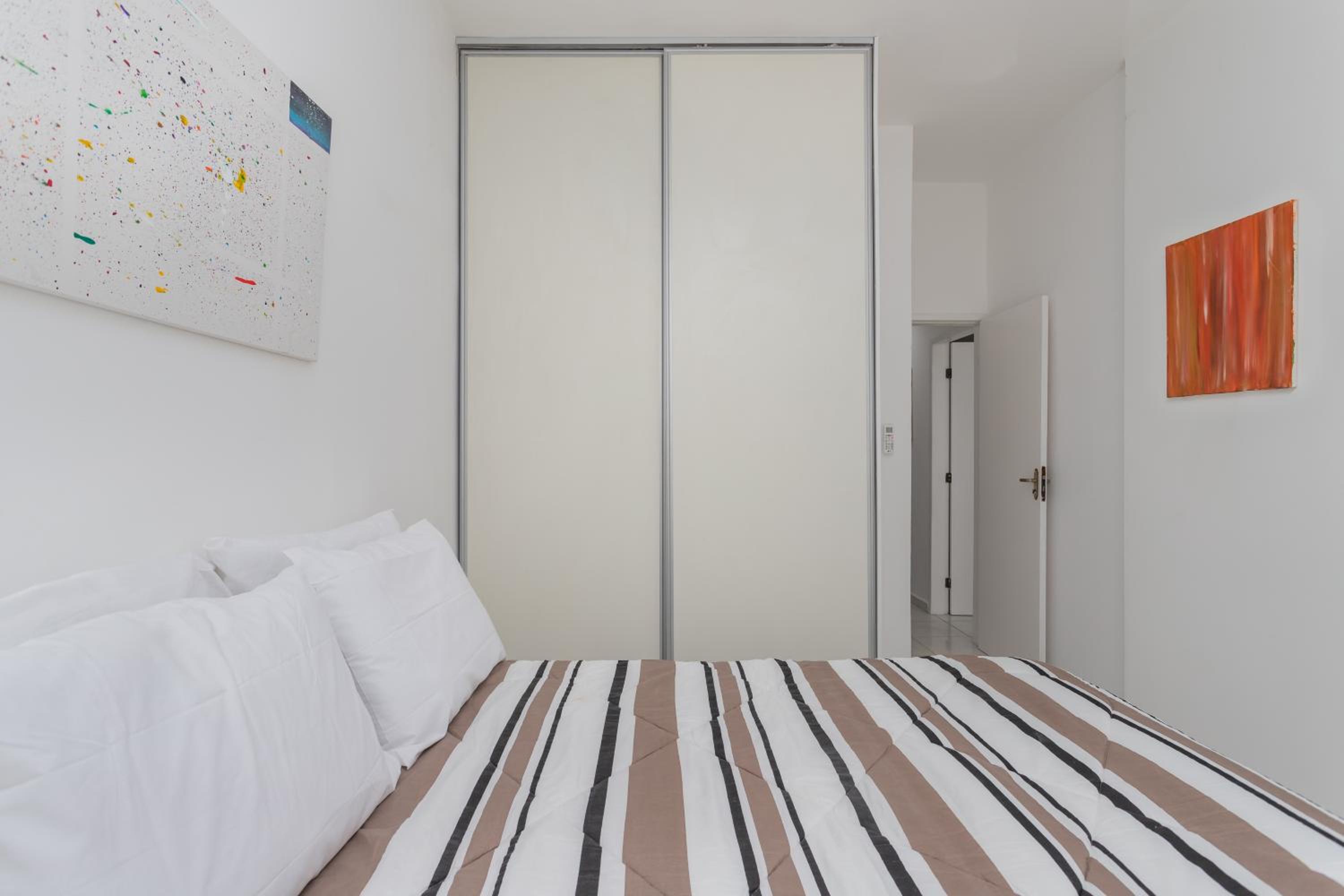 Three-Bedroom Apartment - Photo 6