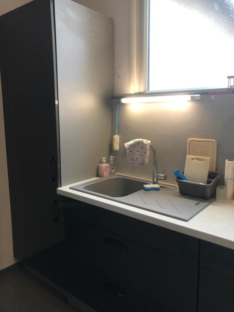 Double Room with Private Bathroom - Photo 10