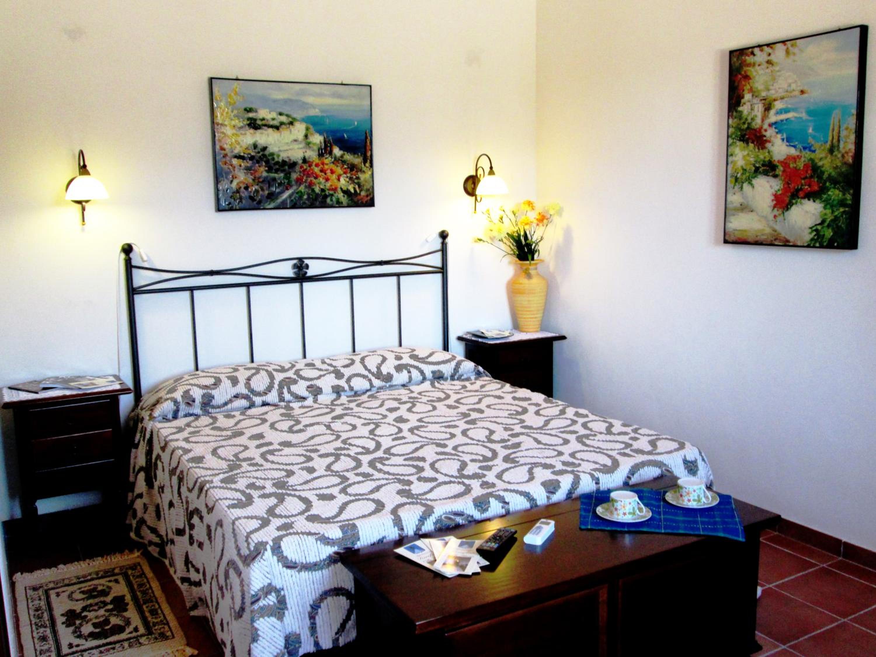 One-Bedroom Apartment (2 Adults + 2 Children)