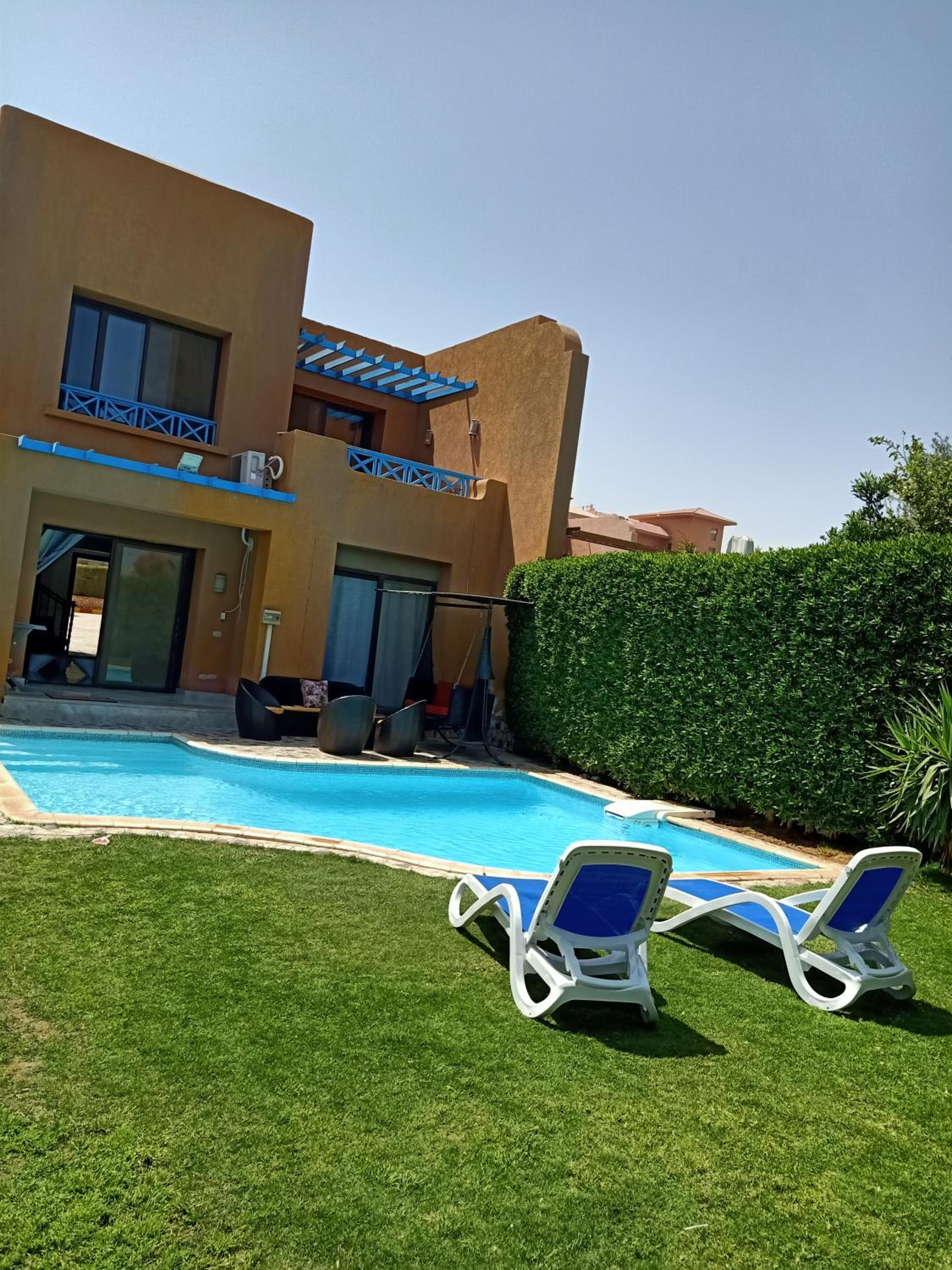 Villa photo 1