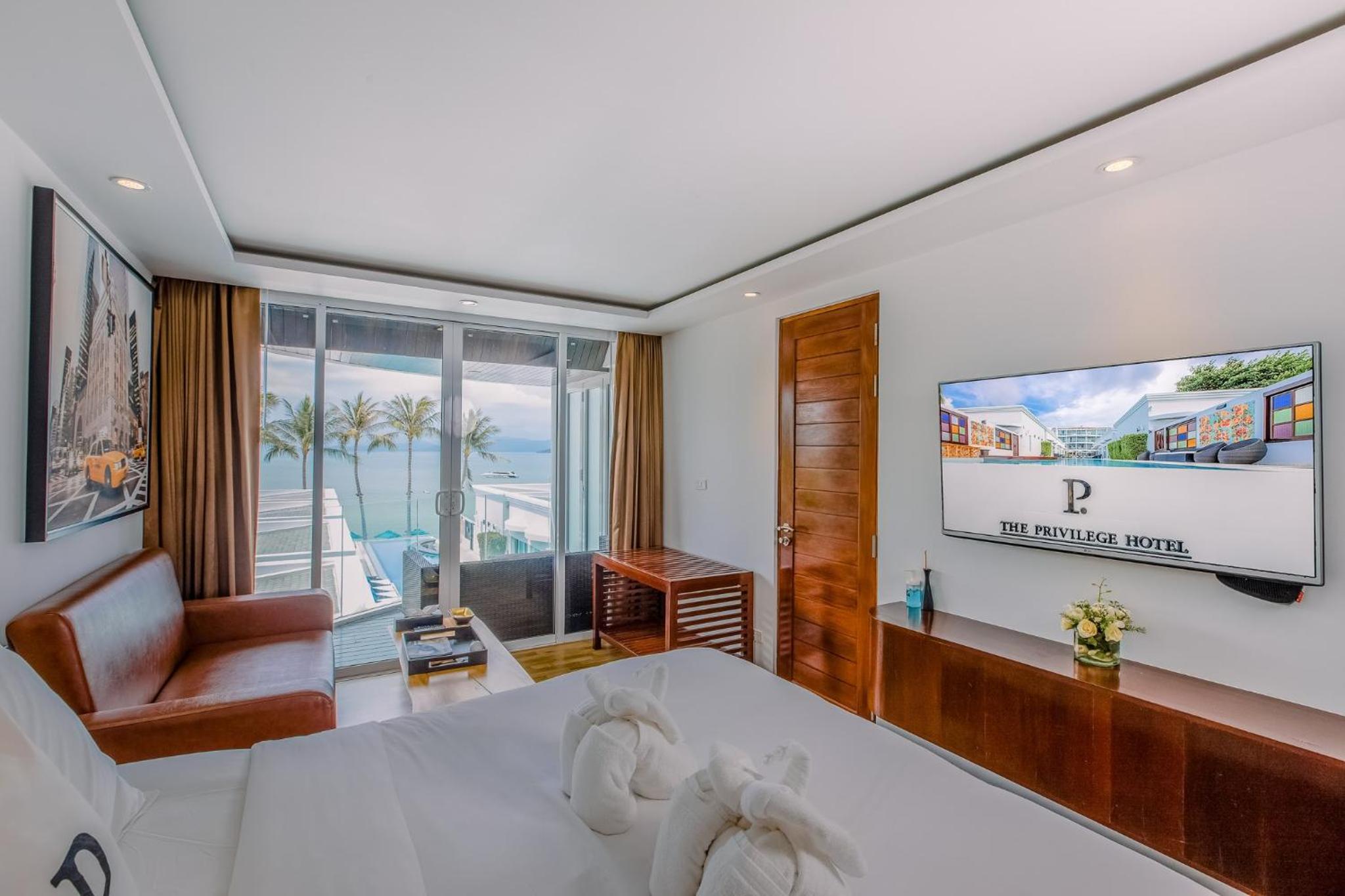 Deluxe Sea View photo 1