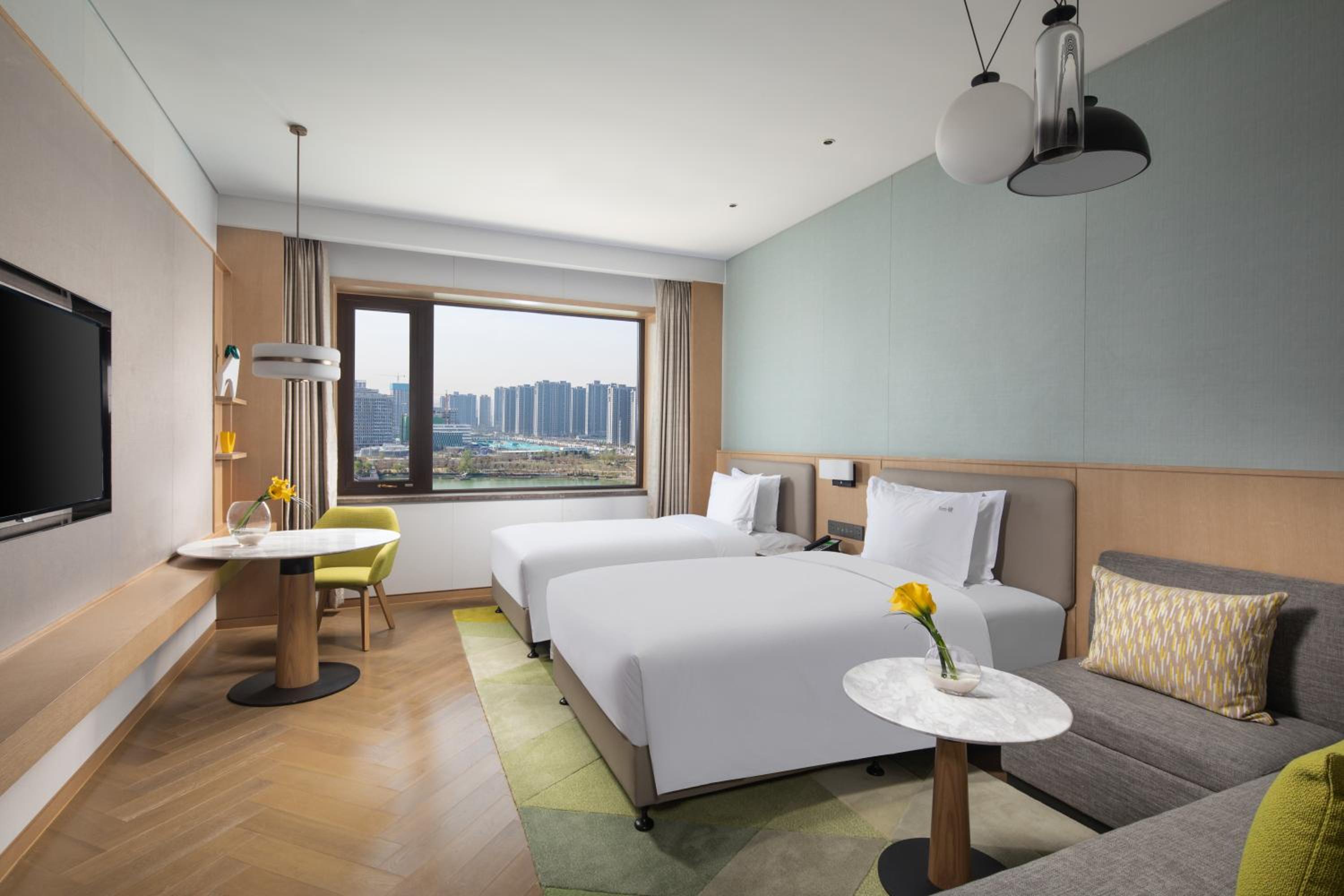 Standard Twin Room with City View - Photo 1