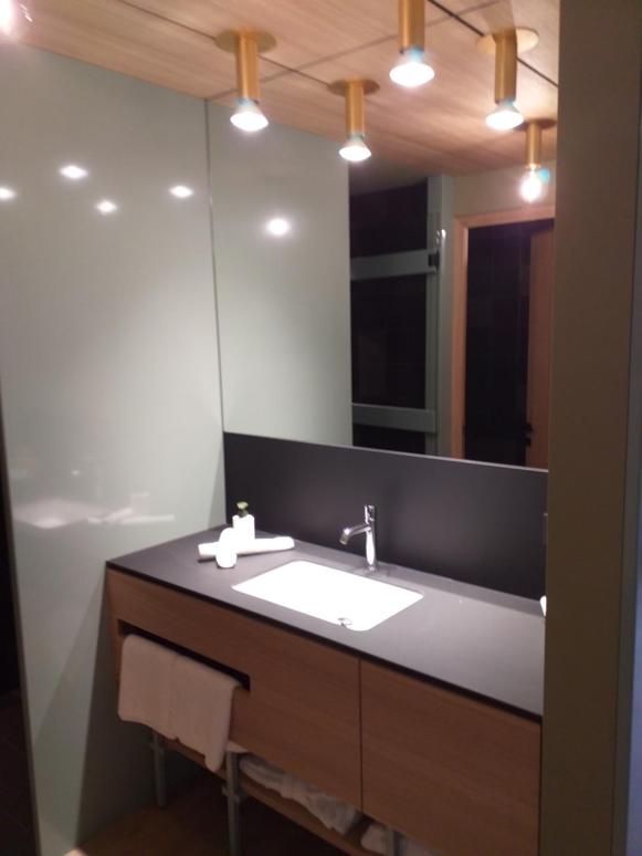 Deluxe Single Room with Balcony photo 3