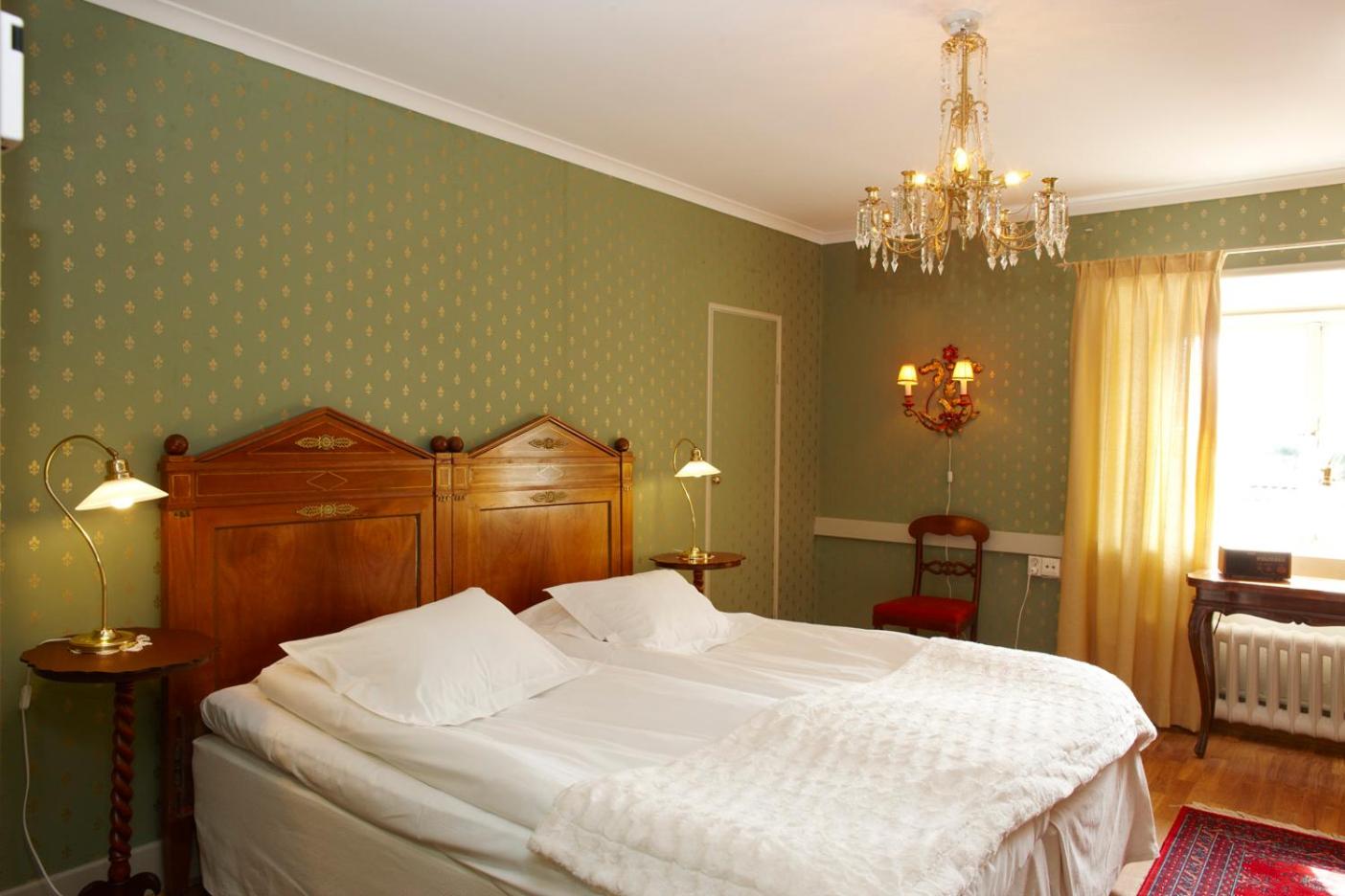 King Room with Lake View photo 2