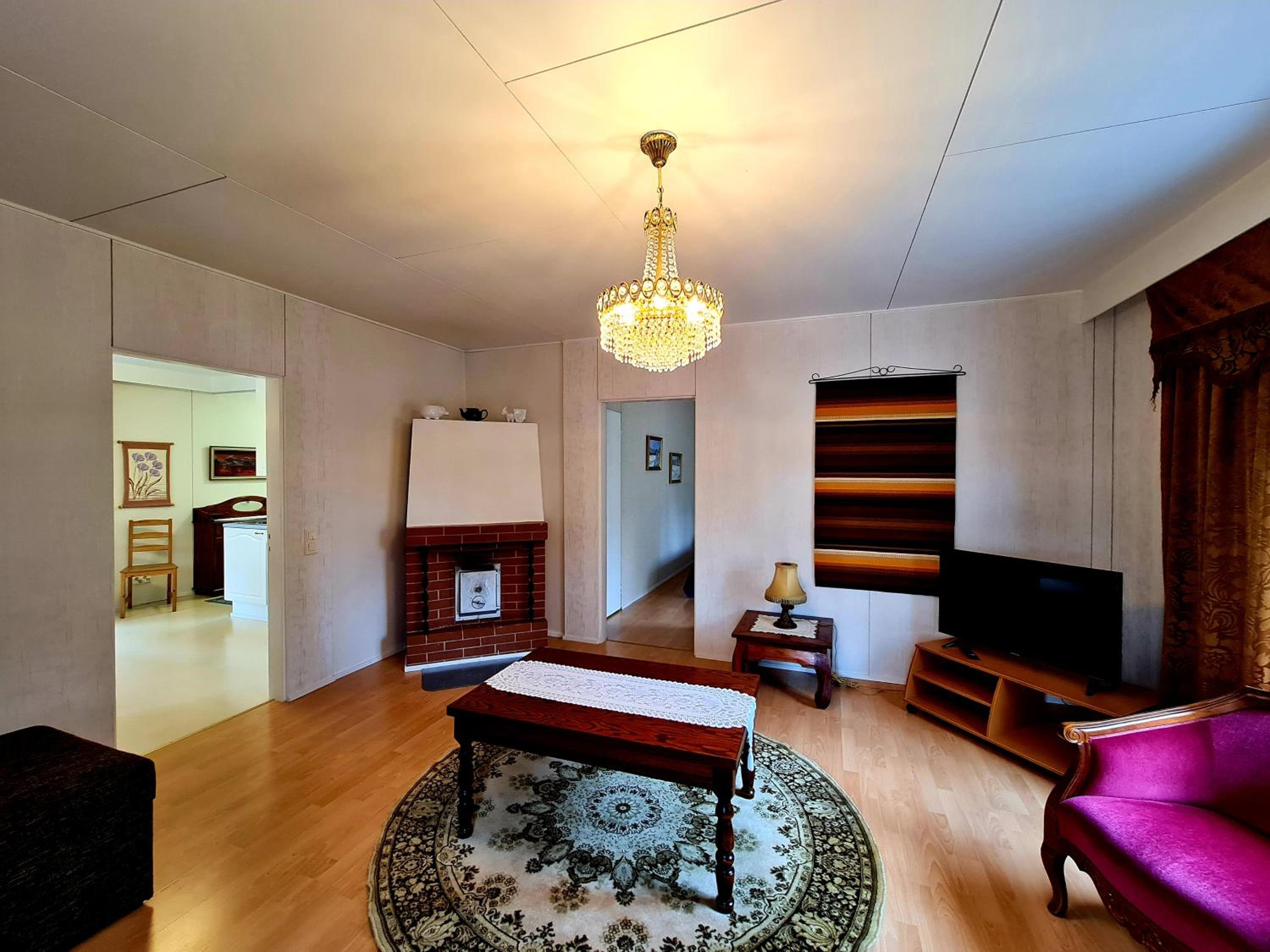 One-Bedroom Apartment - Photo 5