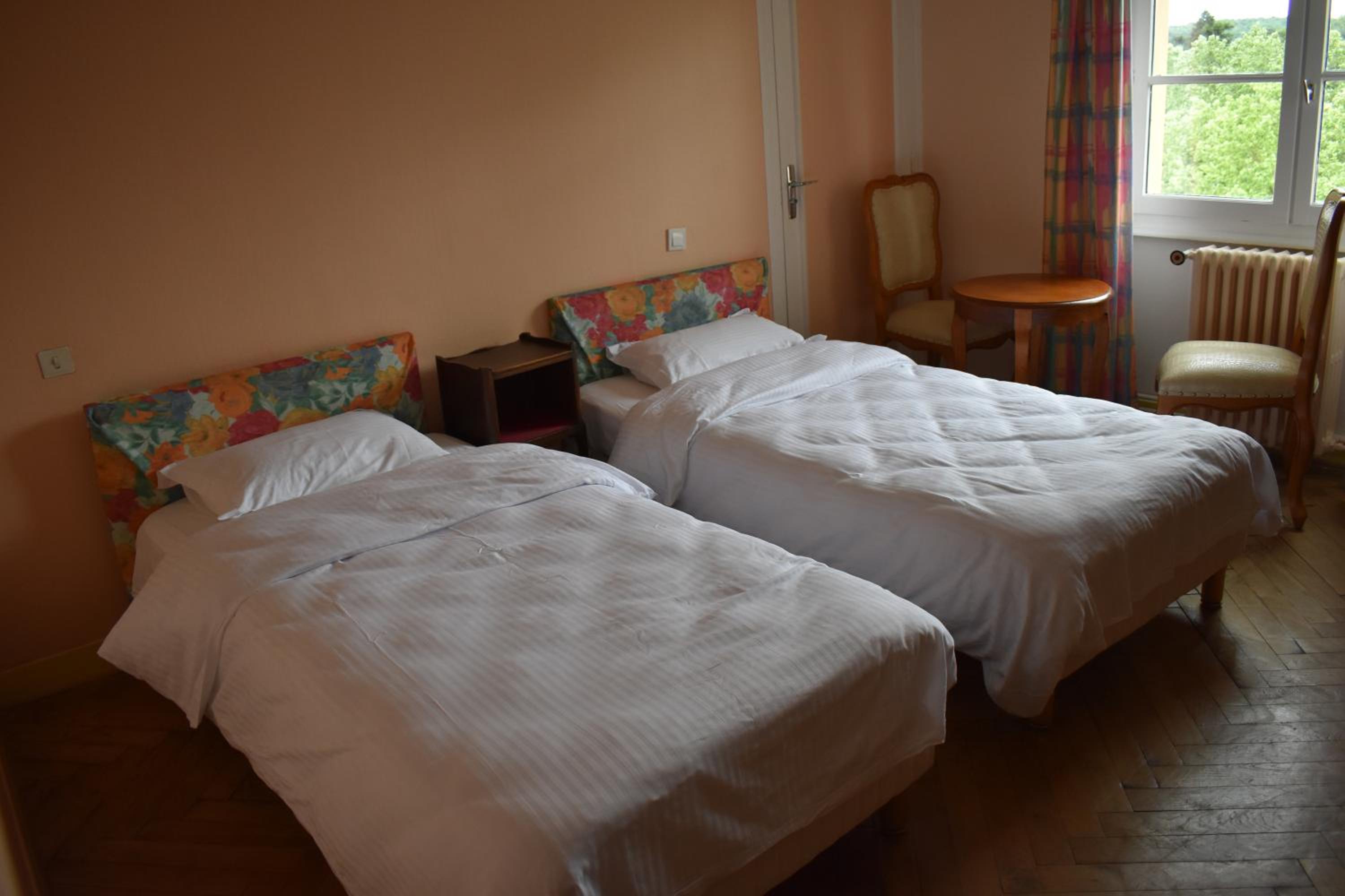 Twin Room - Photo 1