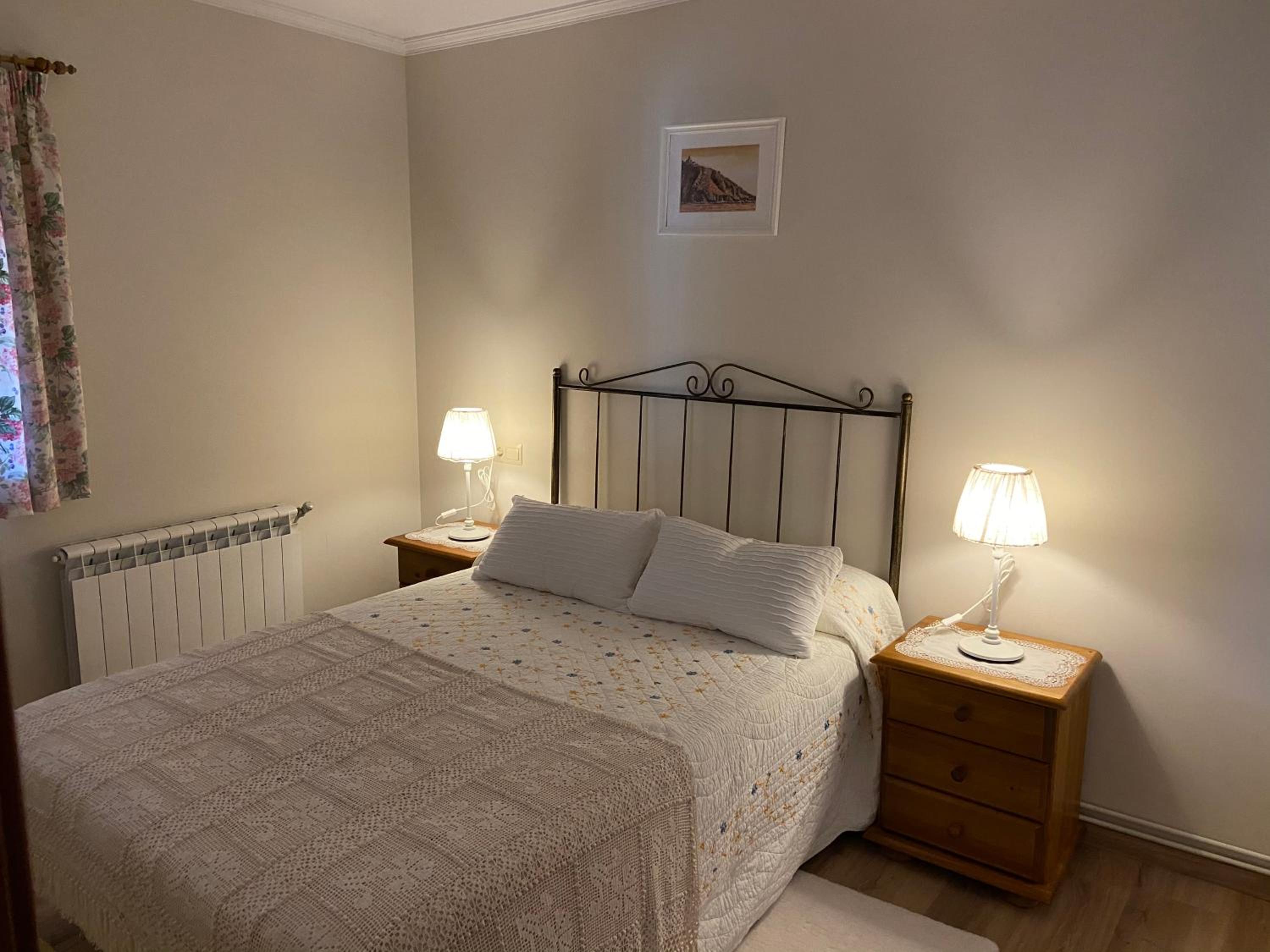 Three-Bedroom House photo 3