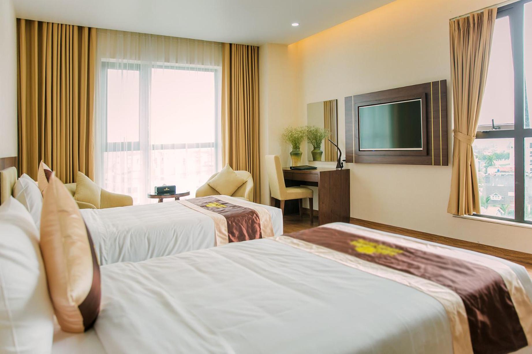 Twin Room with View - Photo 11