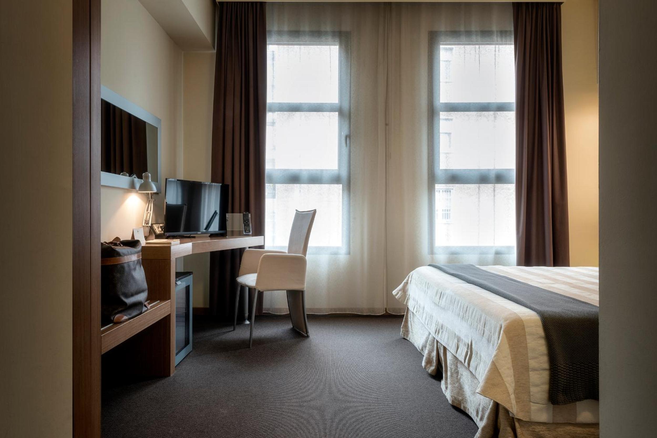 Classic Double or Twin Room - Photo 7
