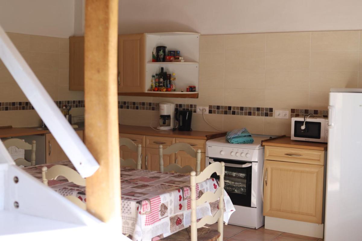 Two-Bedroom House - Photo 6