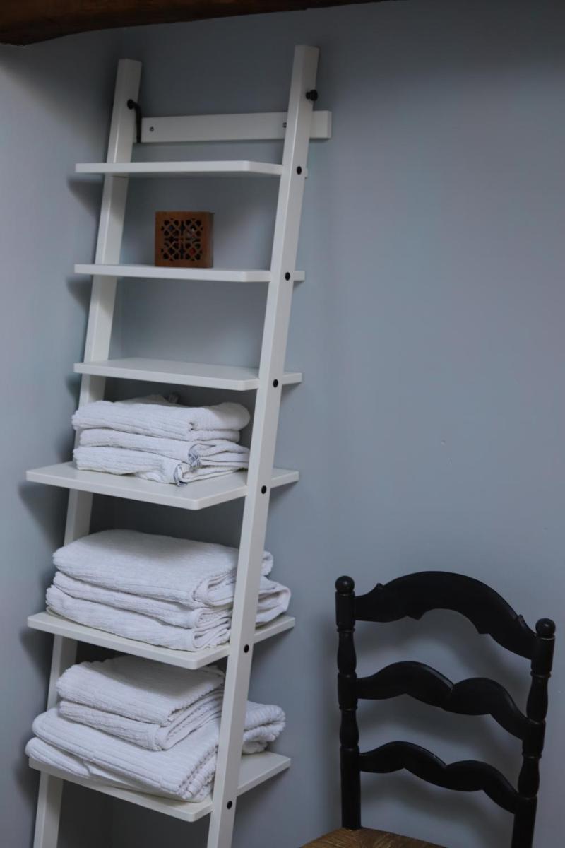 Two-Bedroom House - Photo 15