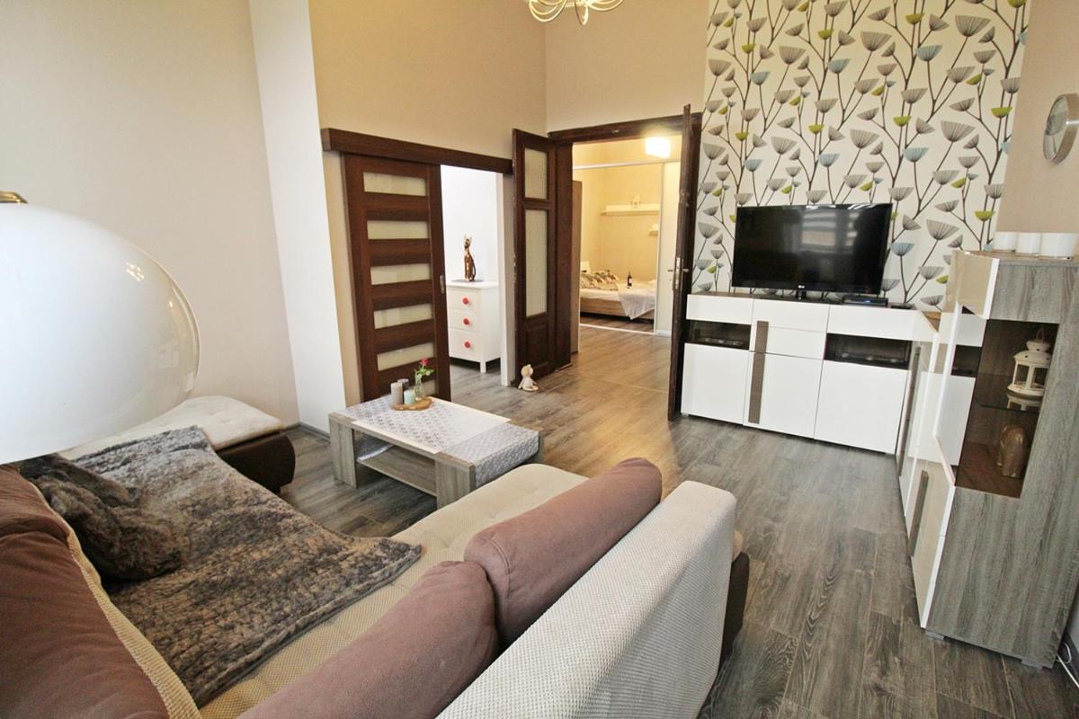 Two-Bedroom Apartment - Photo 1