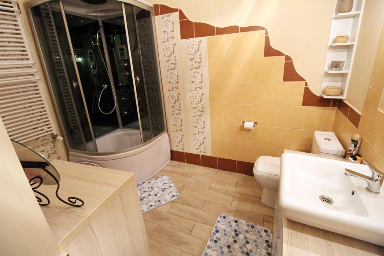Two-Bedroom Apartment - Photo 6