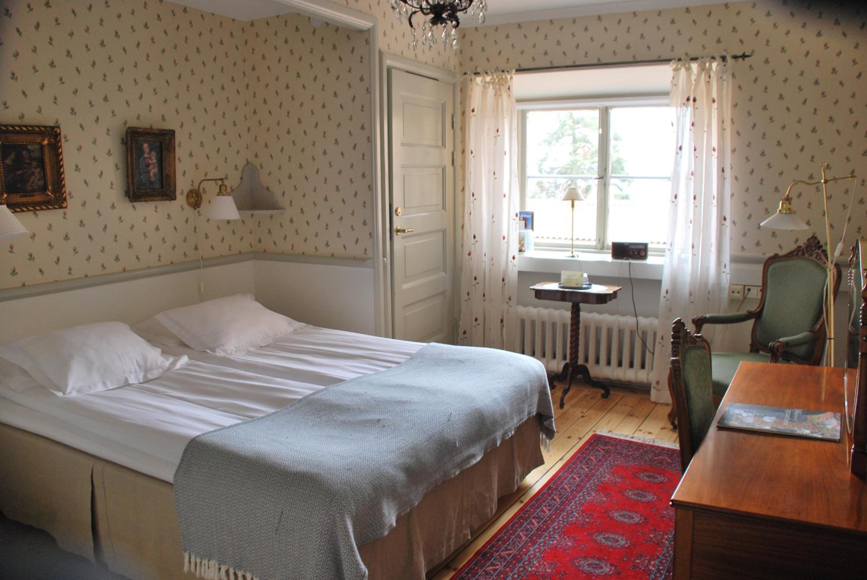 King Room with Lake View photo 1