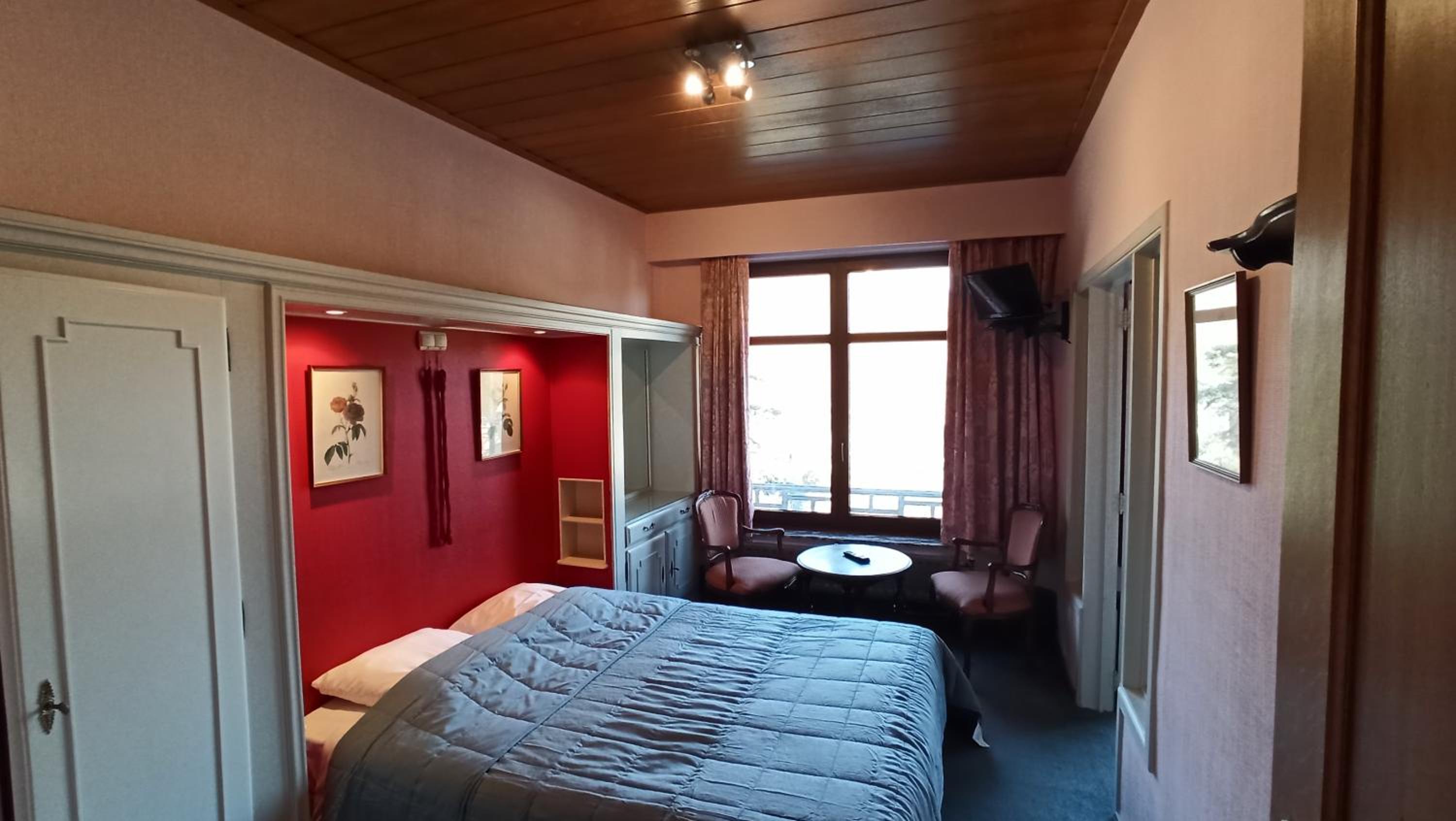 Double Room with View