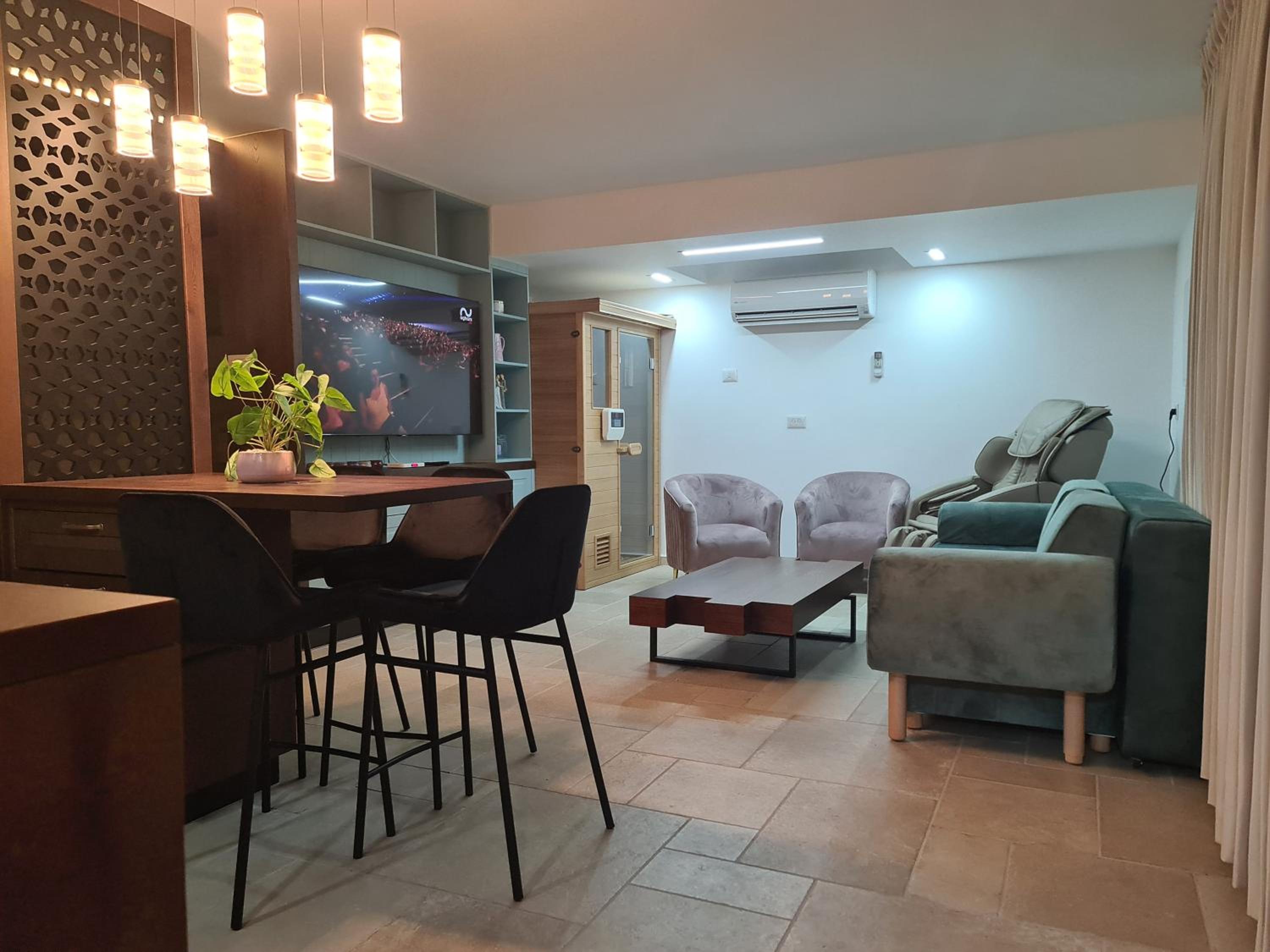 One-Bedroom Apartment - Photo 37