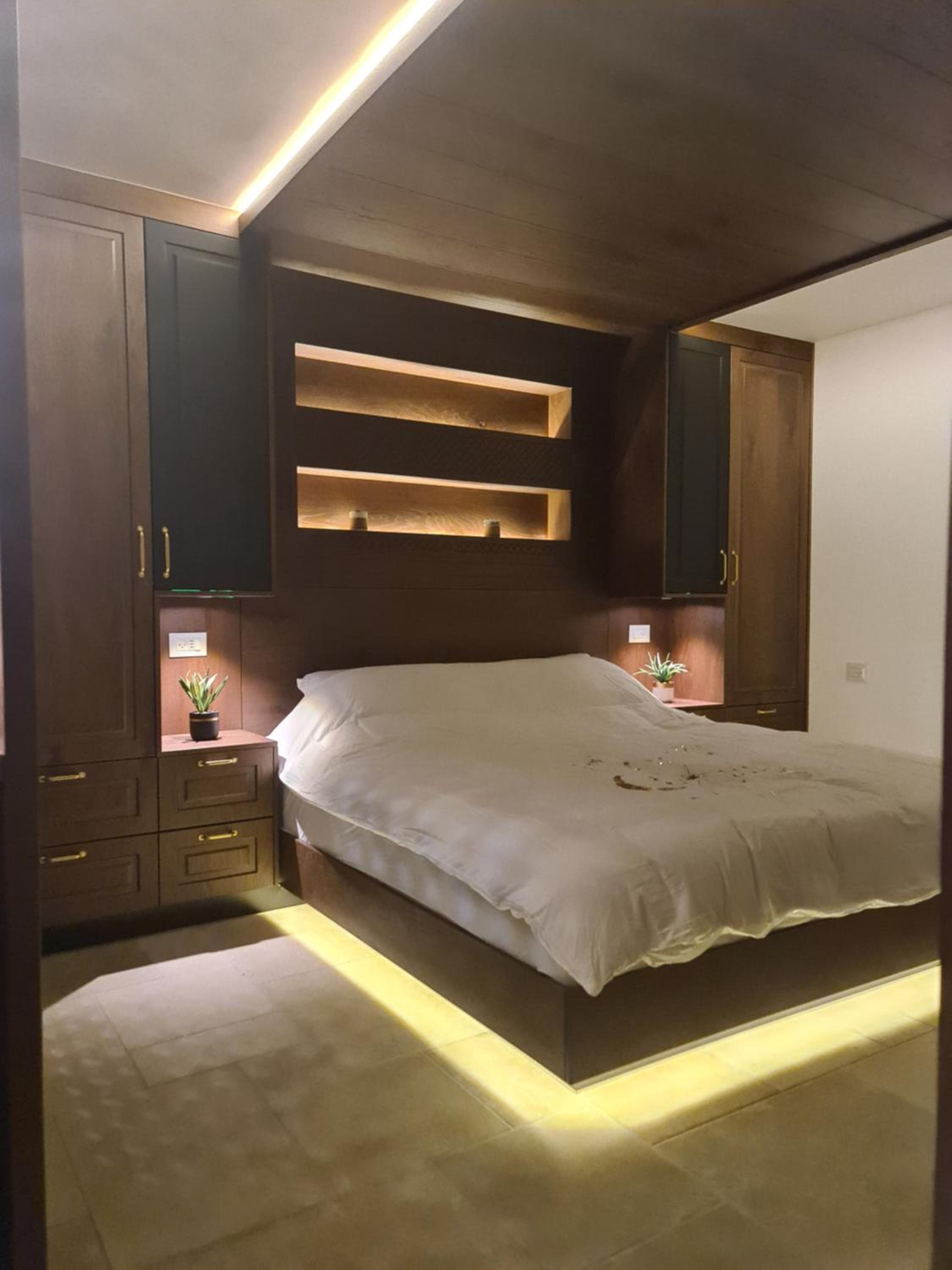One-Bedroom Apartment - Photo 13