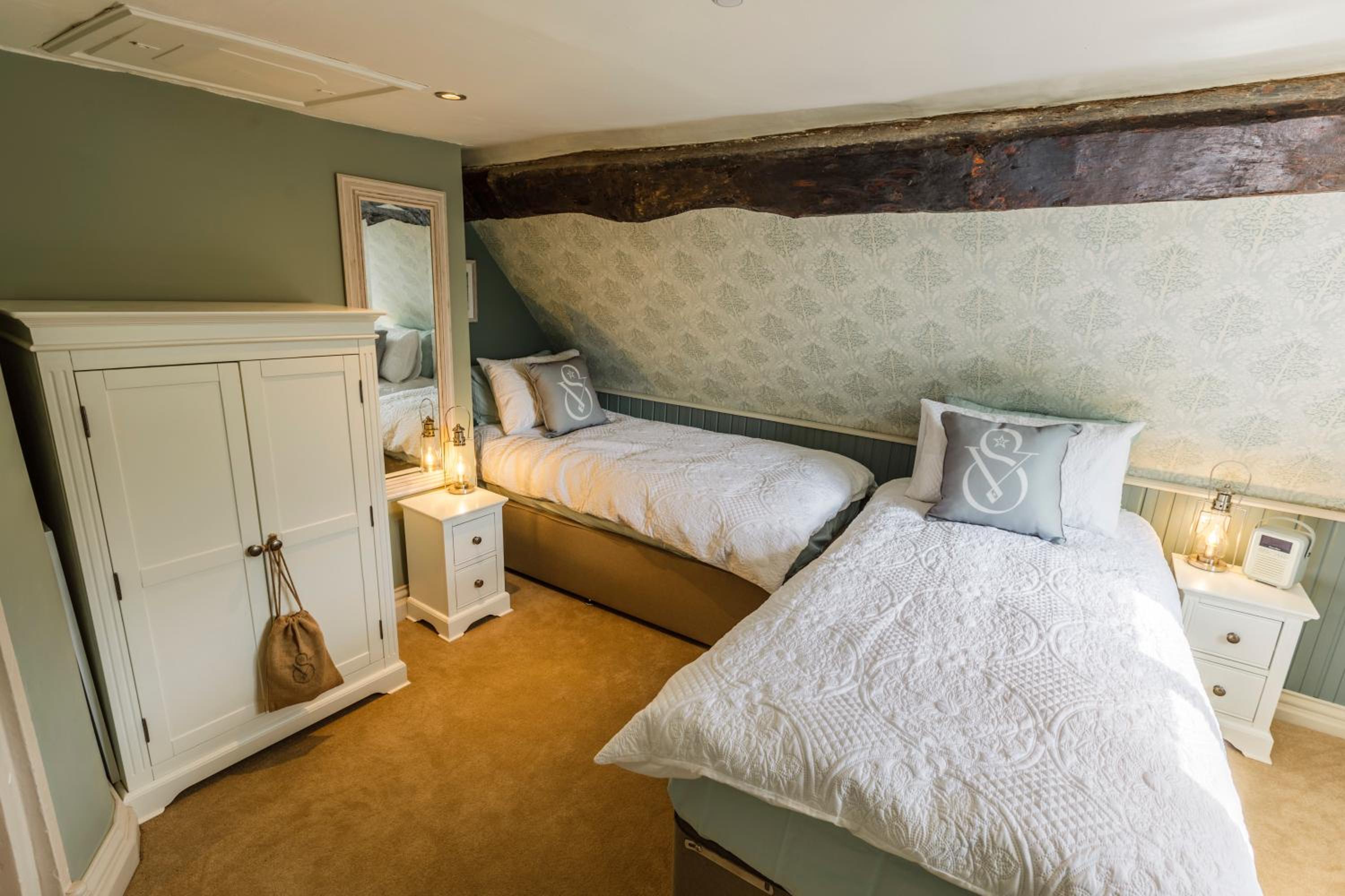 King Room