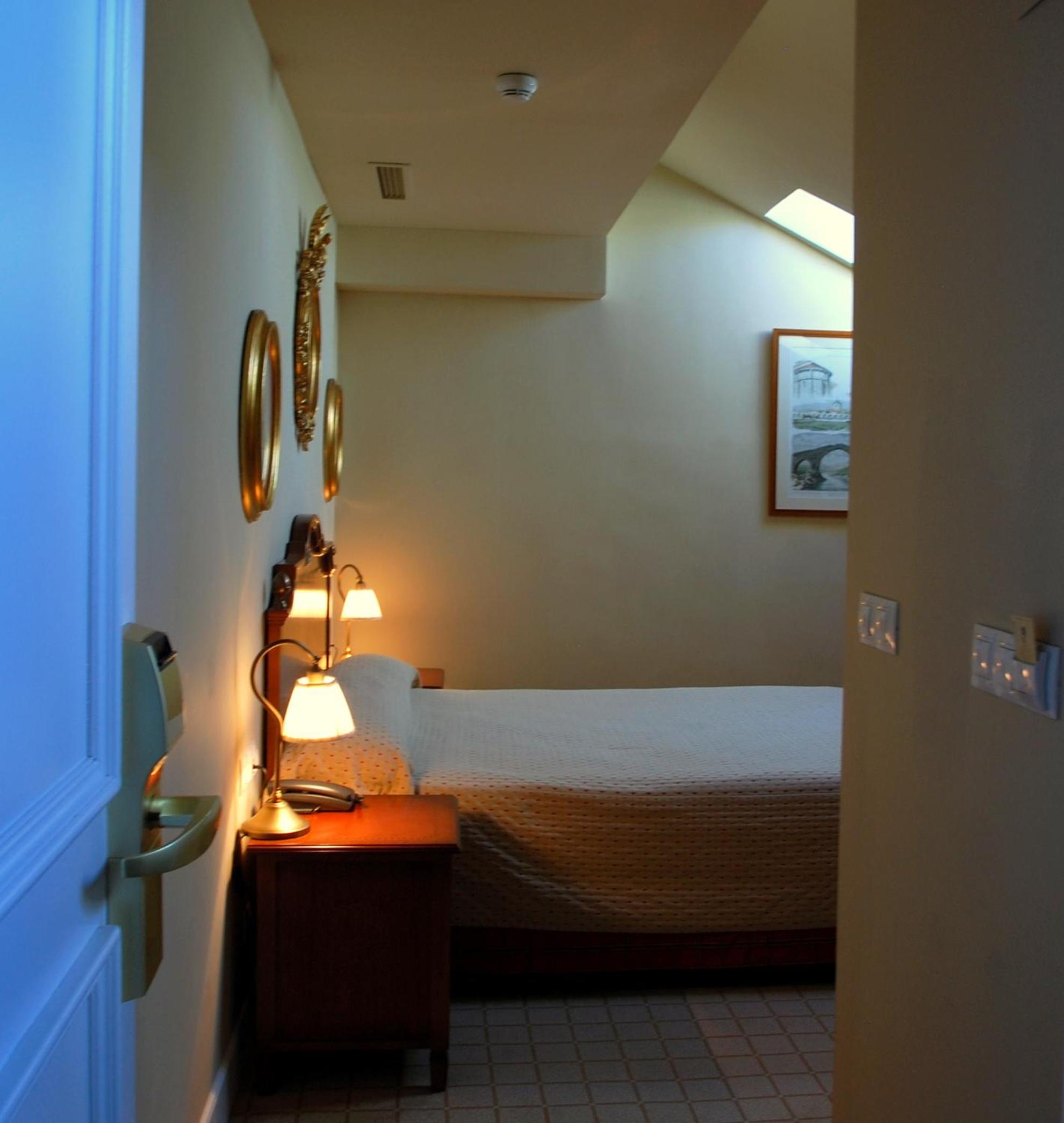 Double or Twin Room Attic