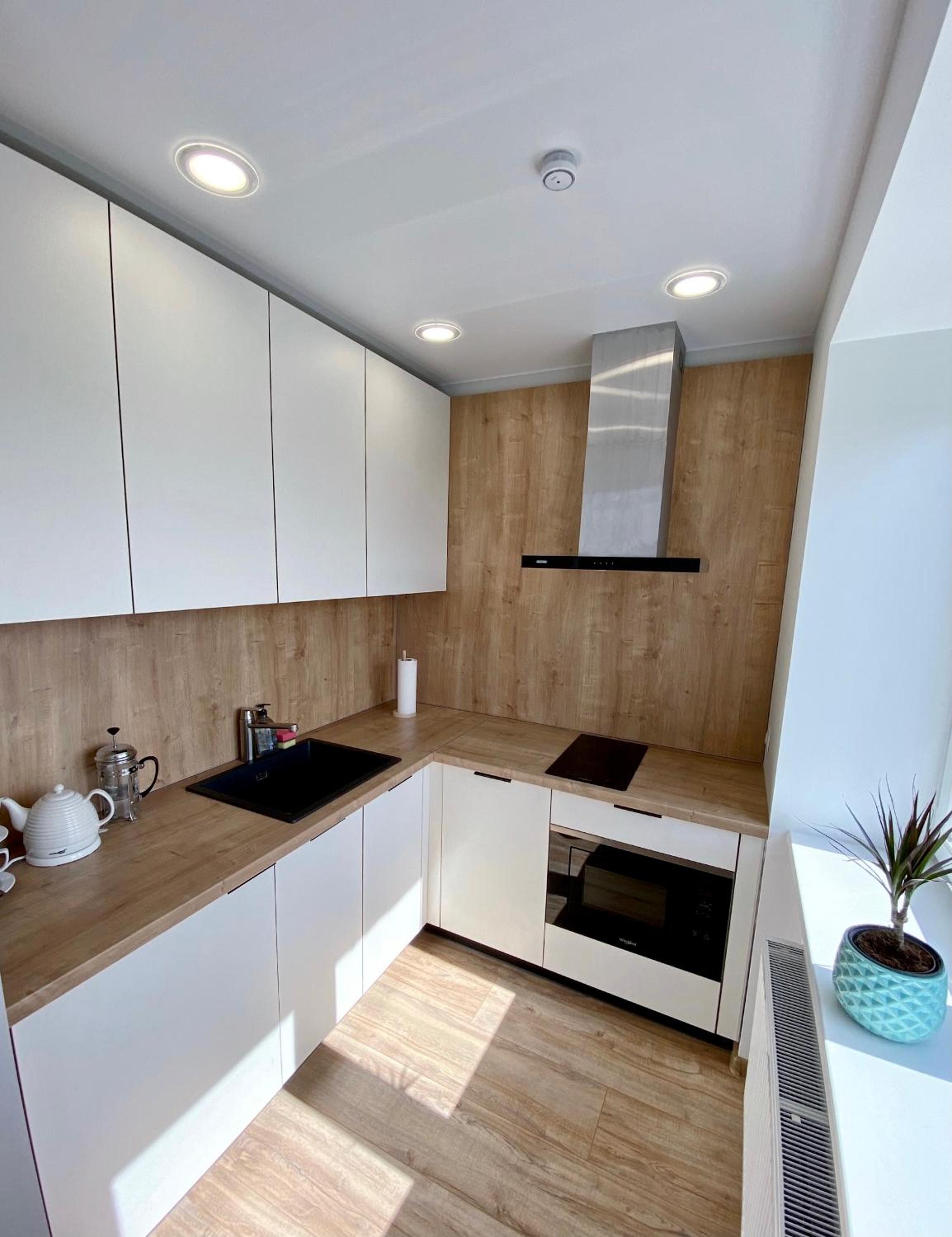 One-Bedroom Apartment - Photo 6