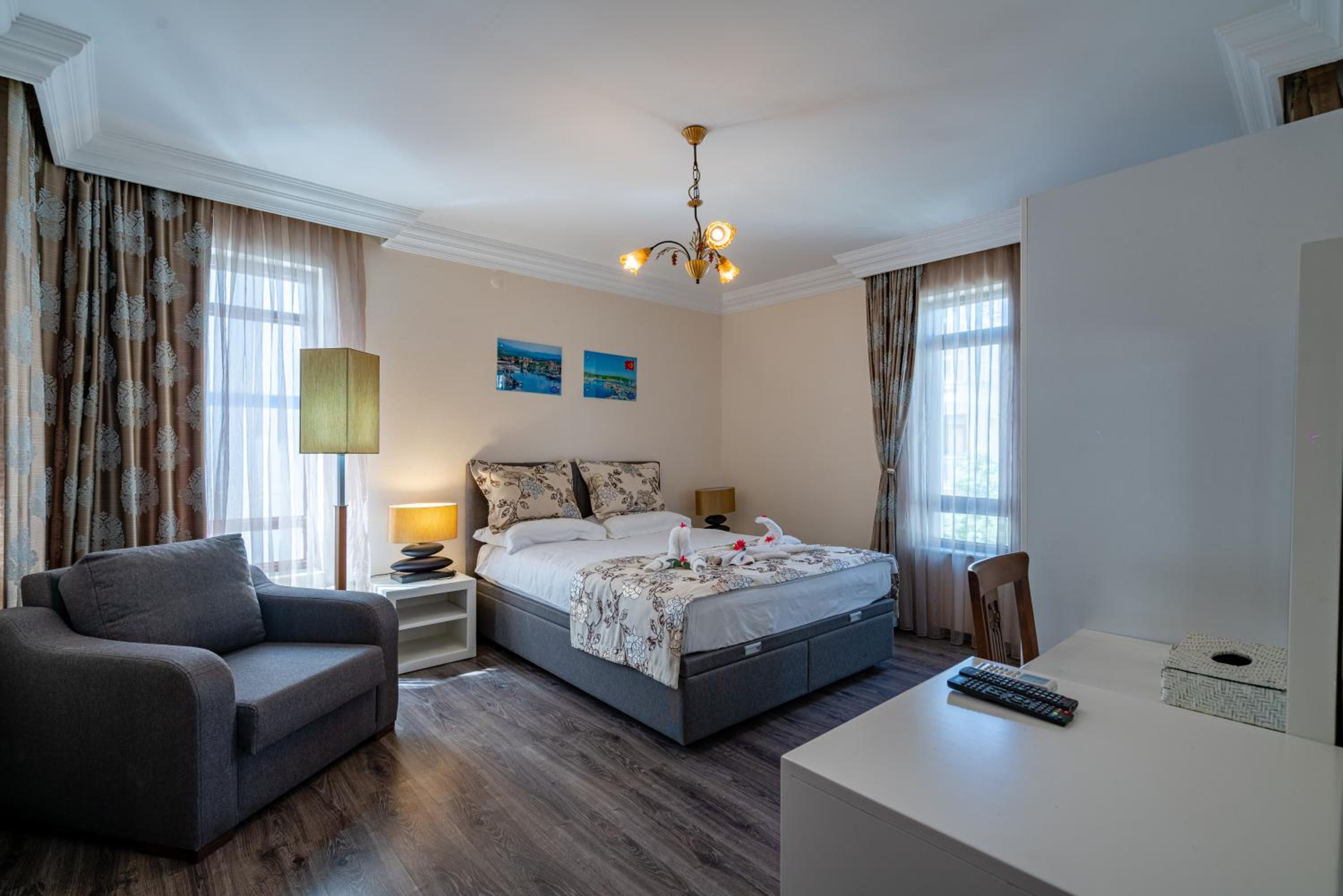 Double Room with Balcony (2 Adults + 1 Child)