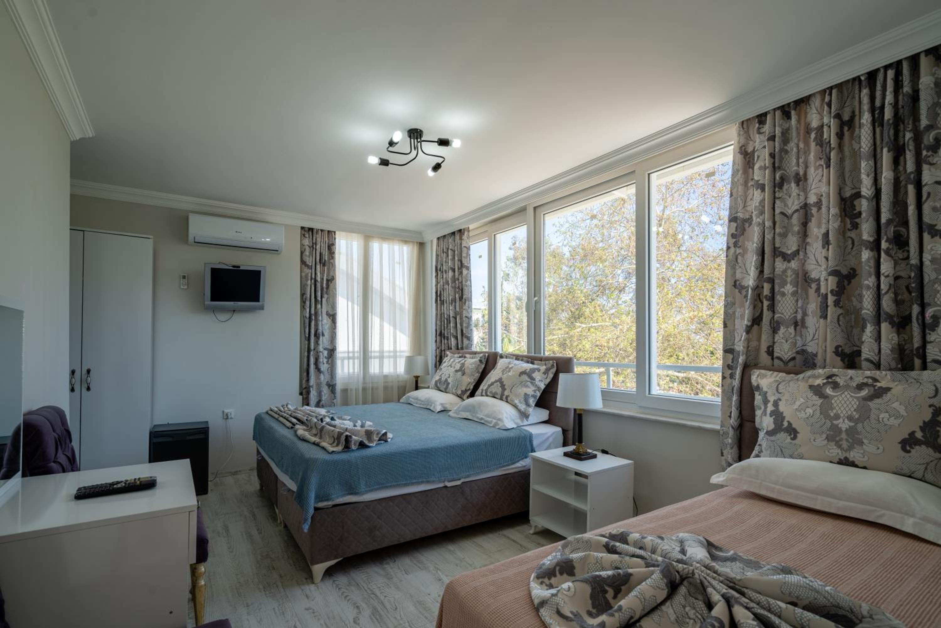 Triple Room with Sea View