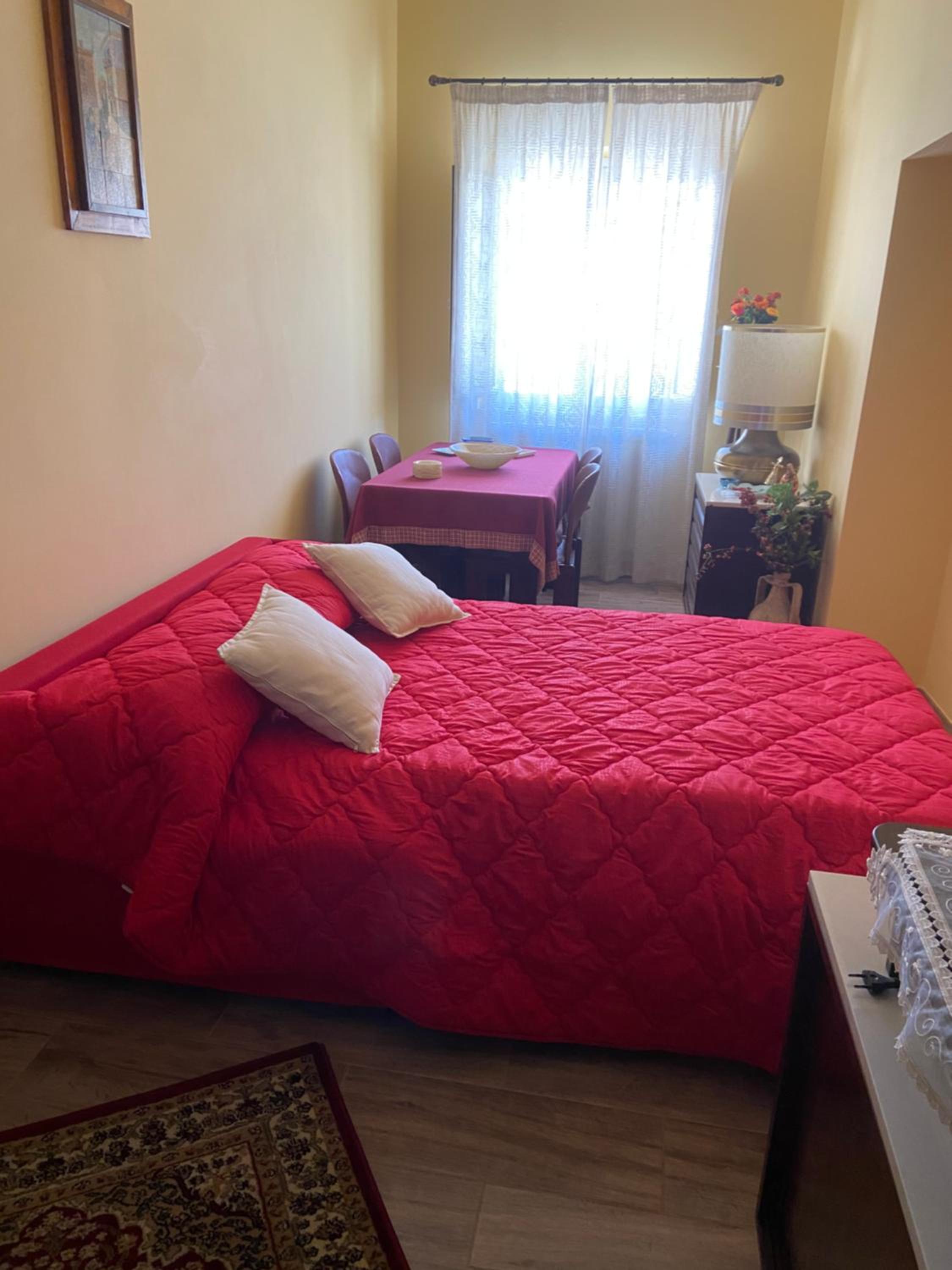 Three-Bedroom House - Photo 4