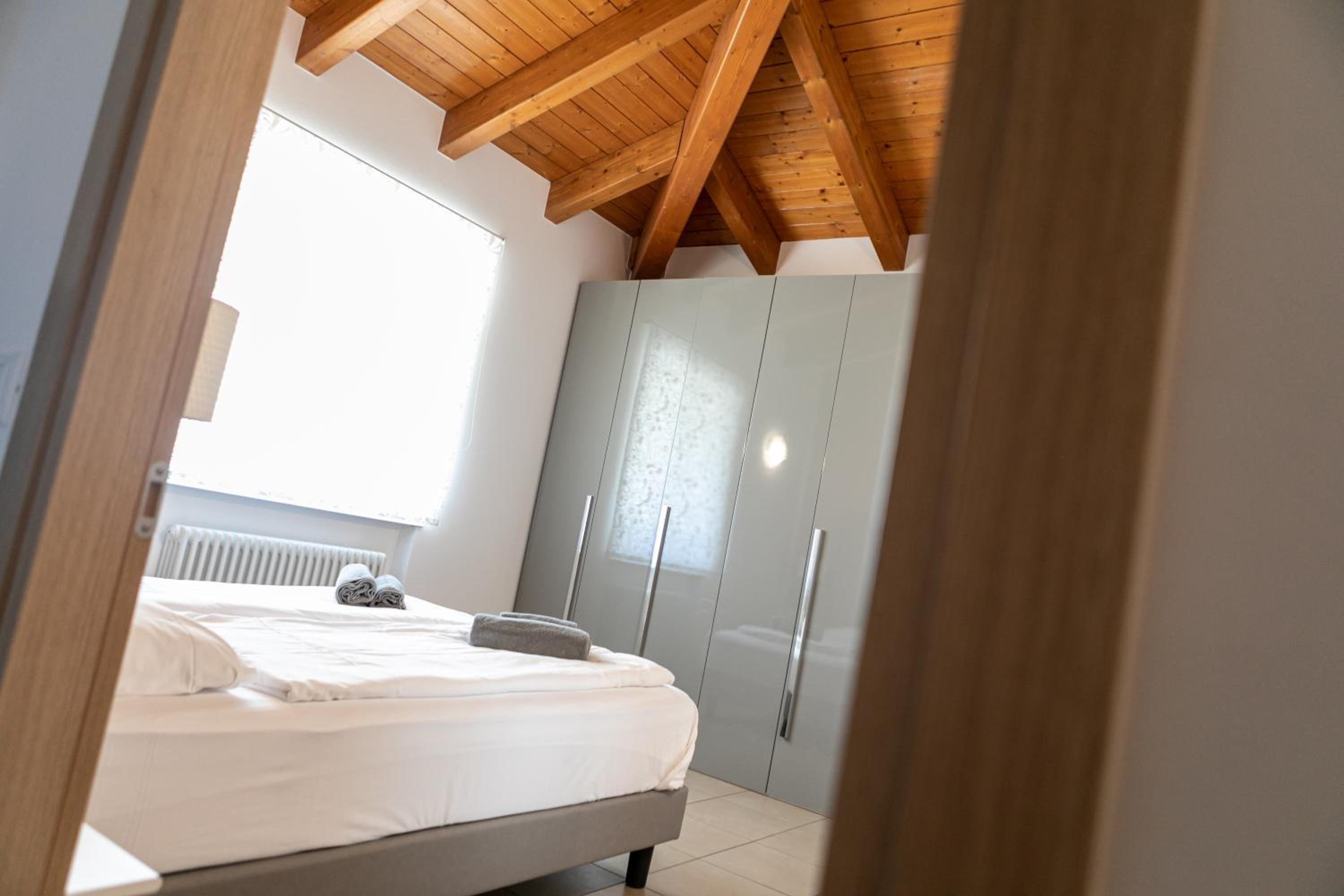 One-Bedroom Apartment (4 Adults)