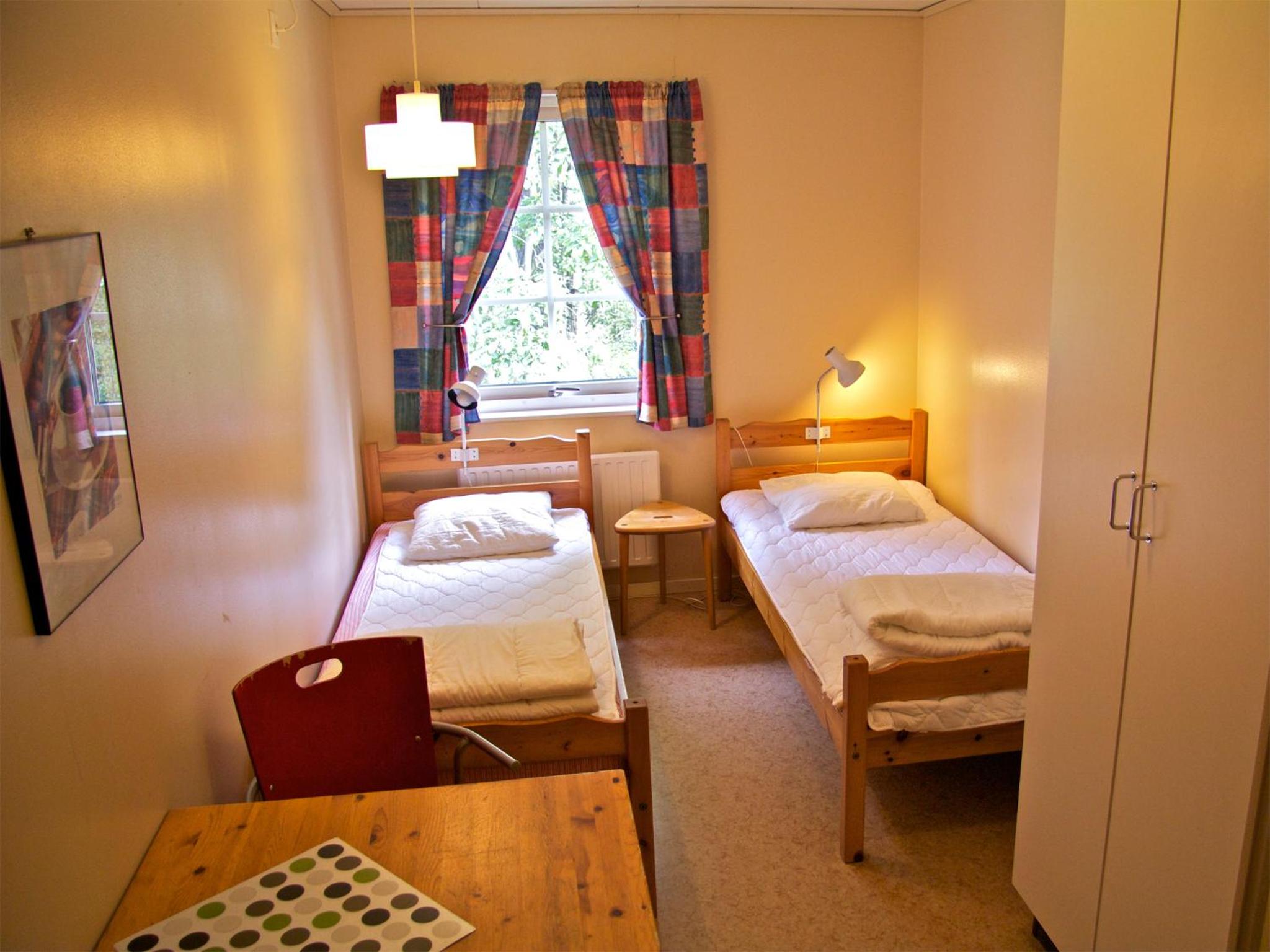 Twin Room with Shared Bathroom - Pet Friendly