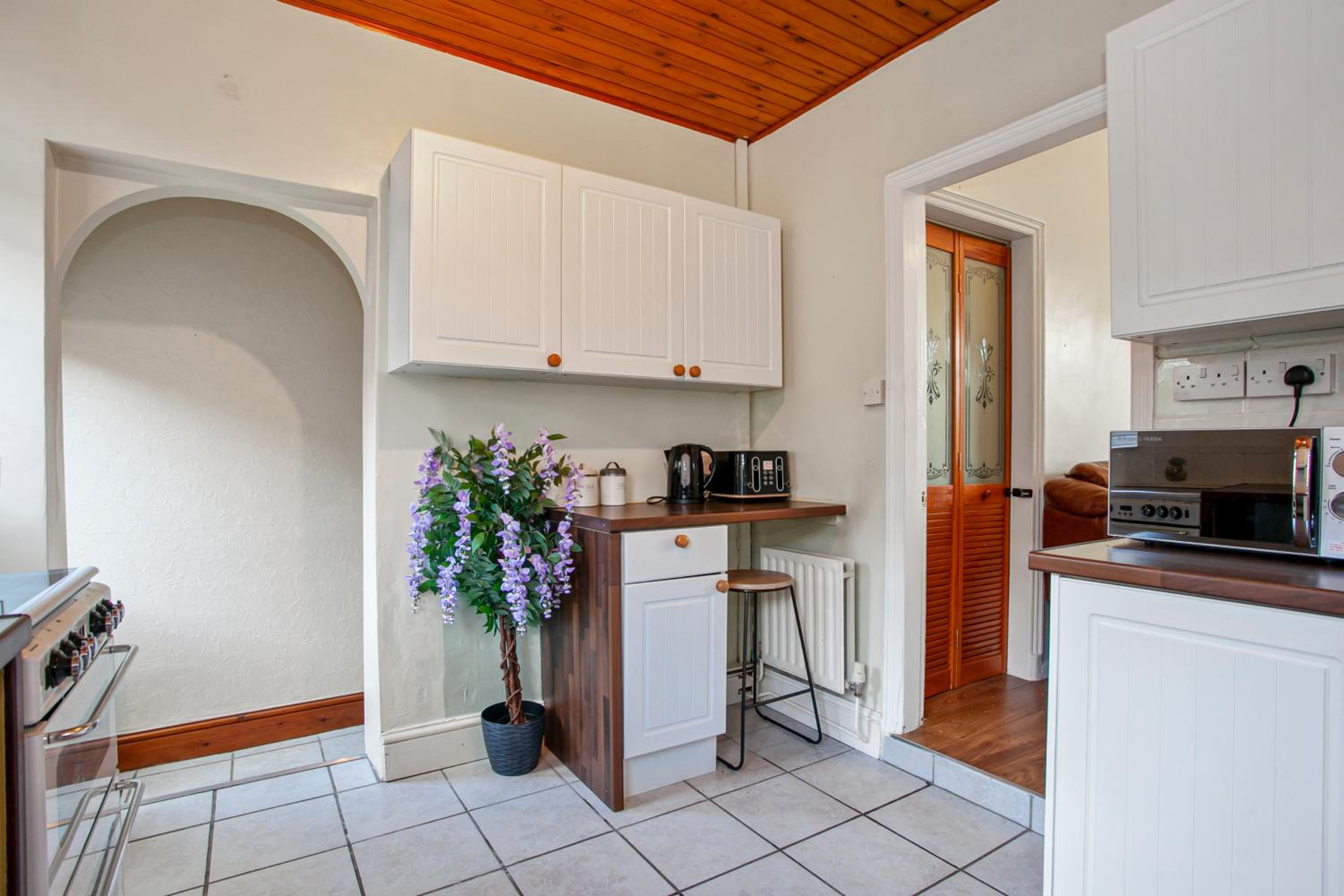 Four-Bedroom House photo 3