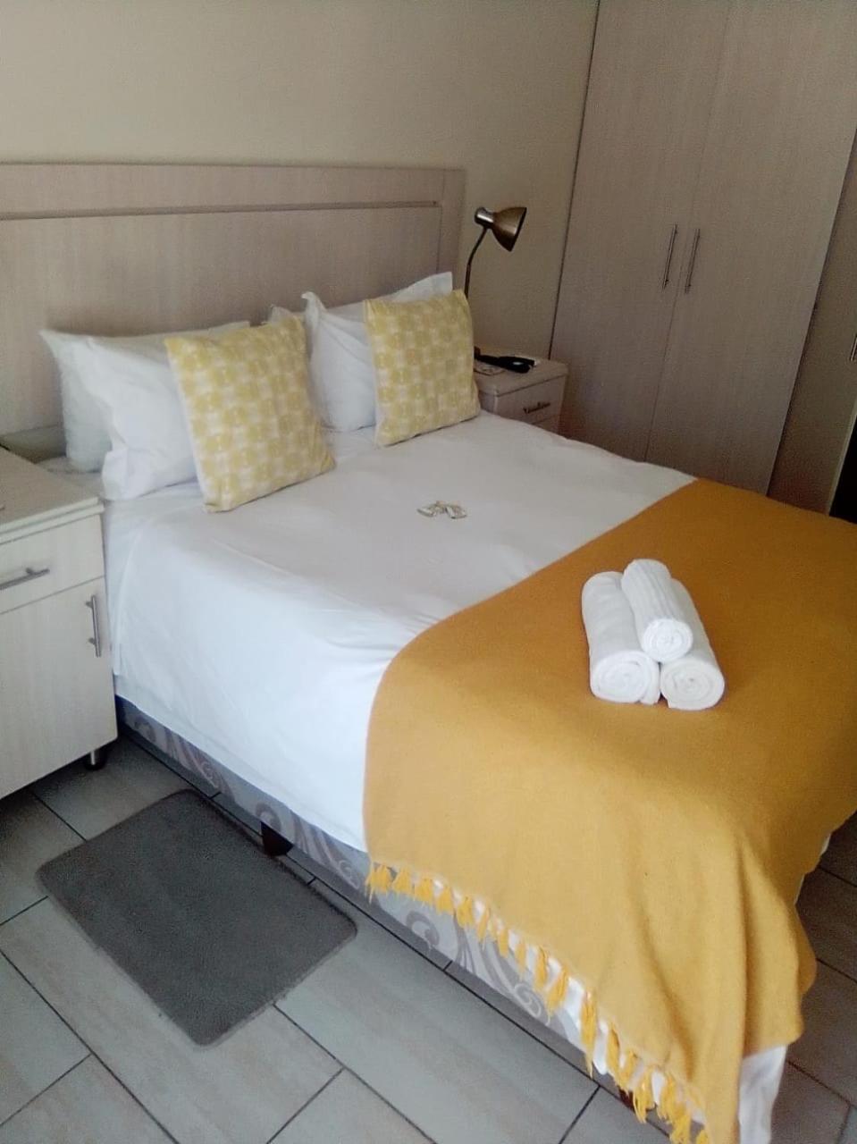 Budget Double Room photo 1