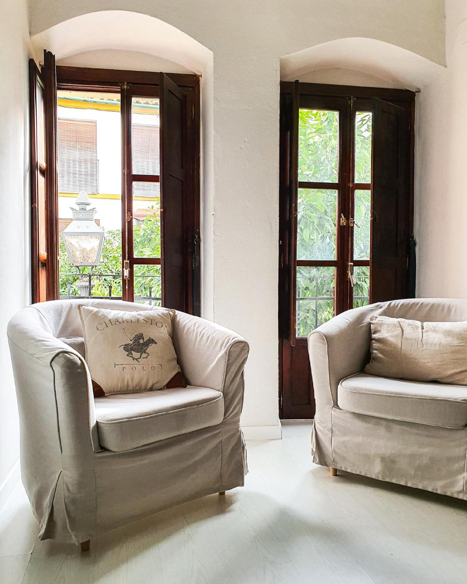 Apartment with Terrace - Photo 1