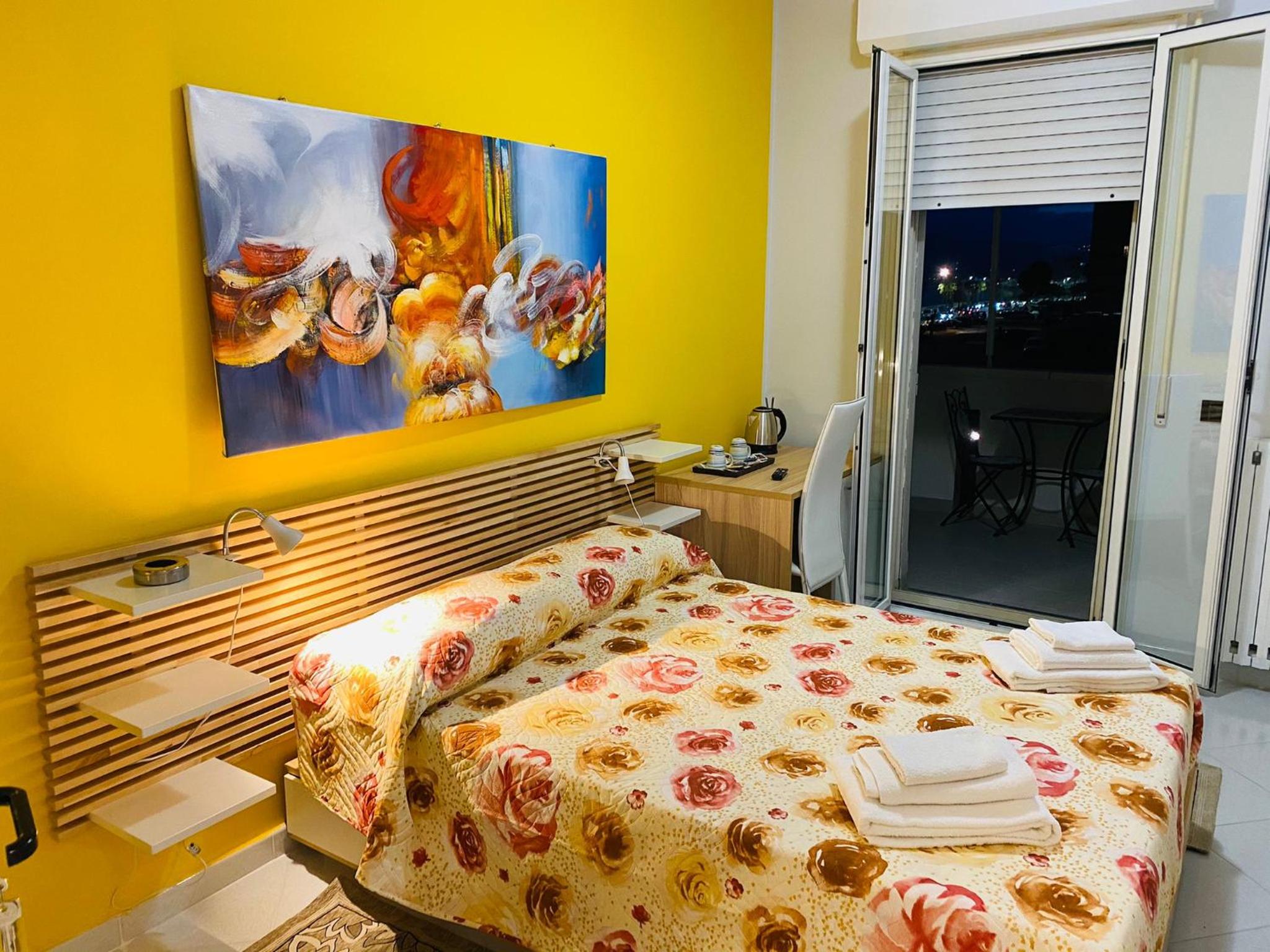 Double Room with Private External Bathroom with Sea View