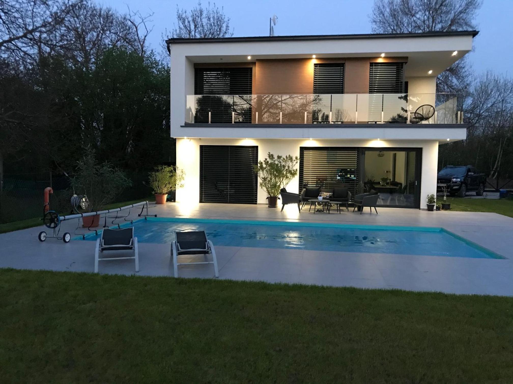 Four-Bedroom House photo 3