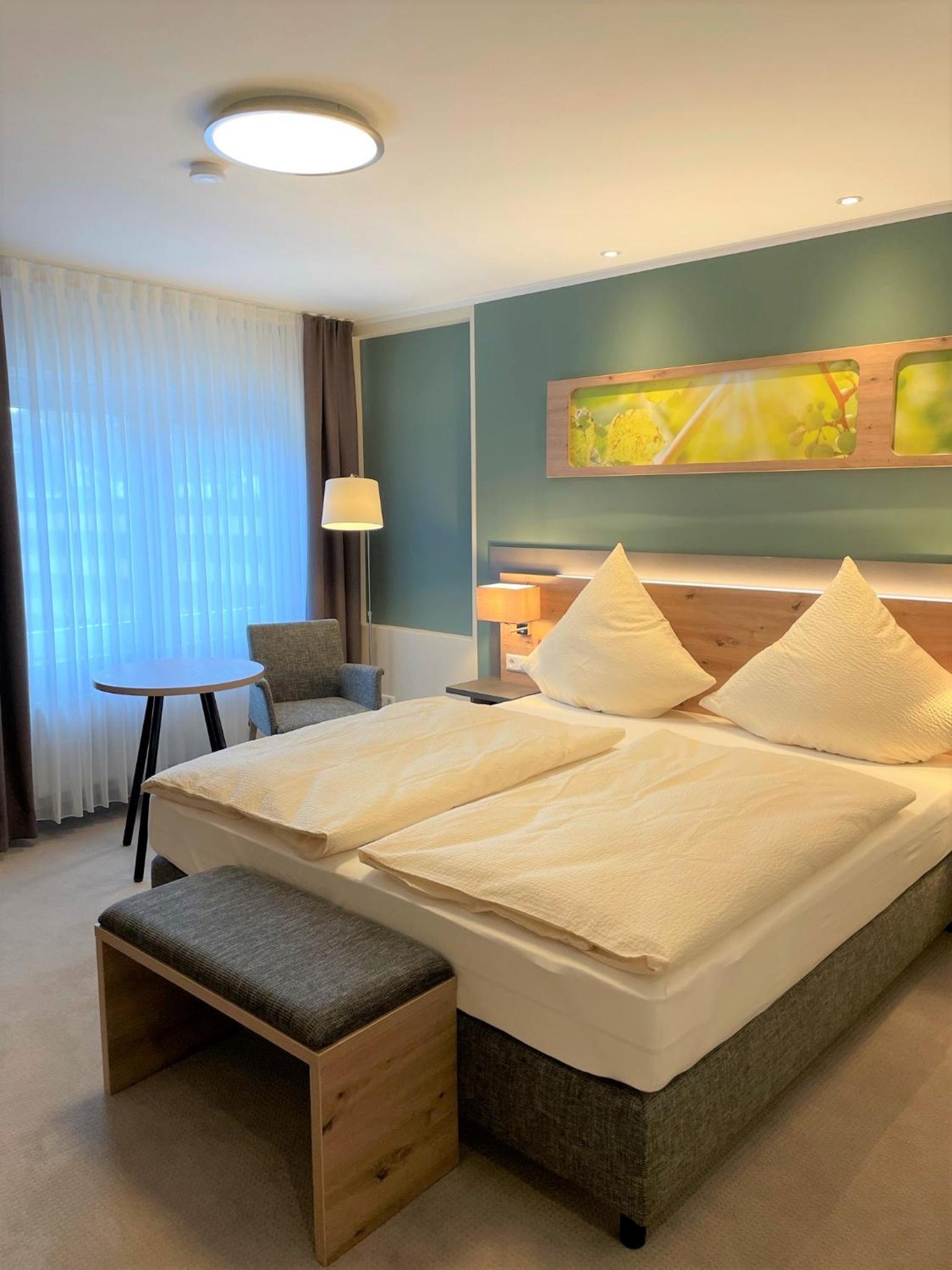Deluxe Double Room with Shower