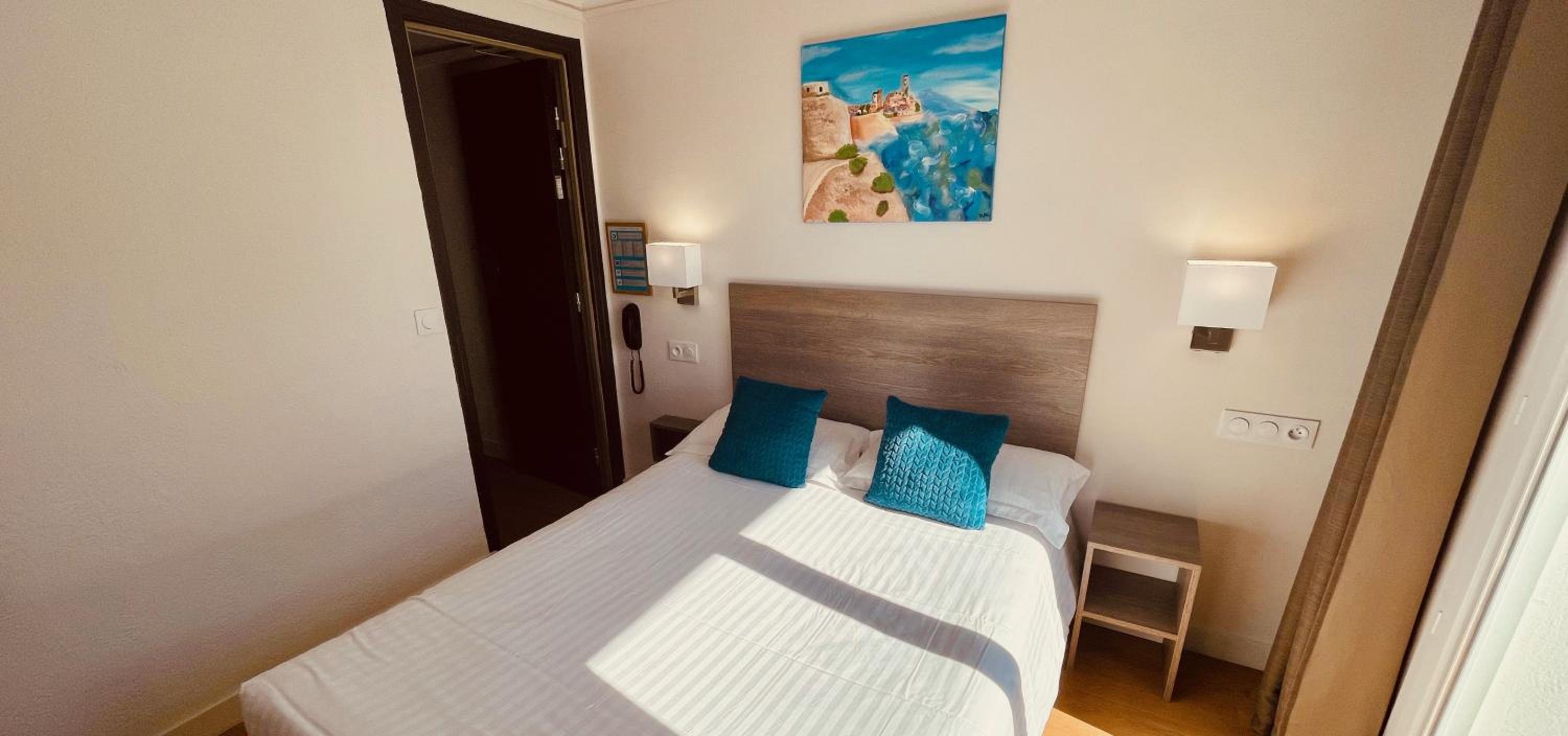 Double Room with Courtyard View - Photo 1
